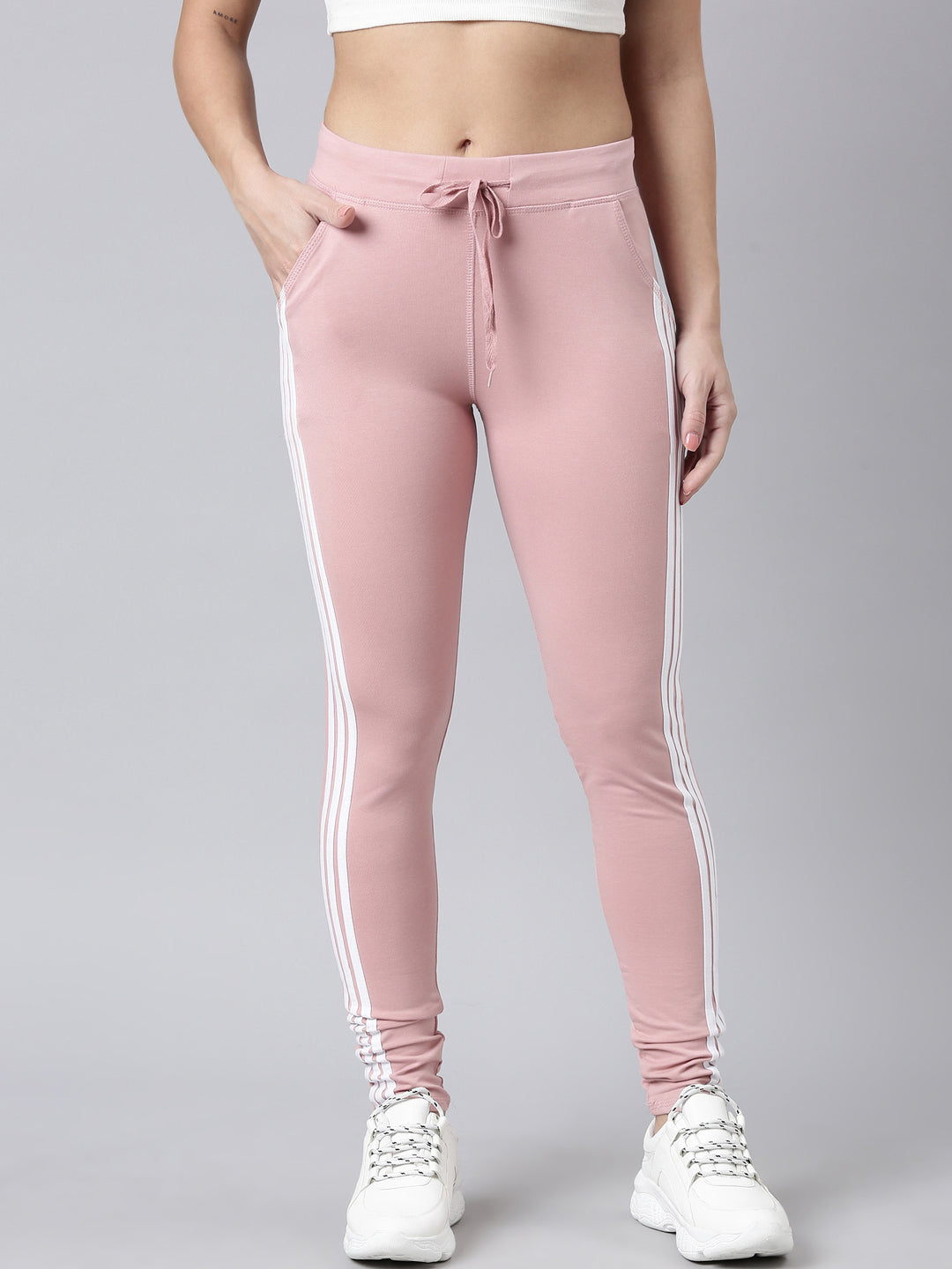 Women Solid Slim Fit Peach Track Pant