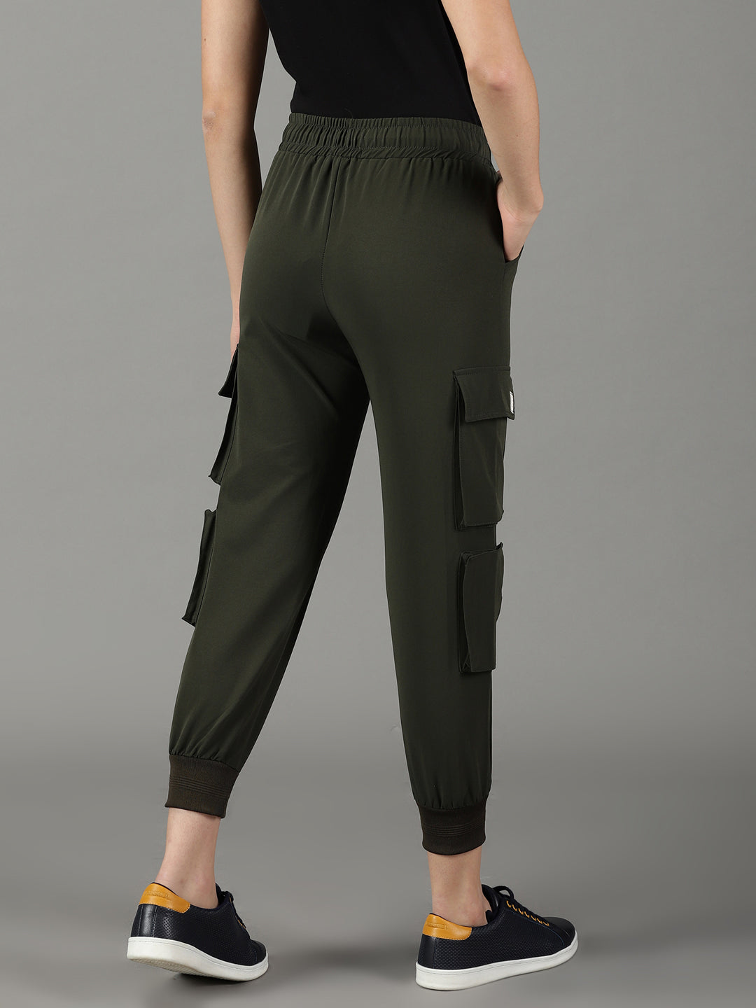 Women's Olive Solid Track Pant