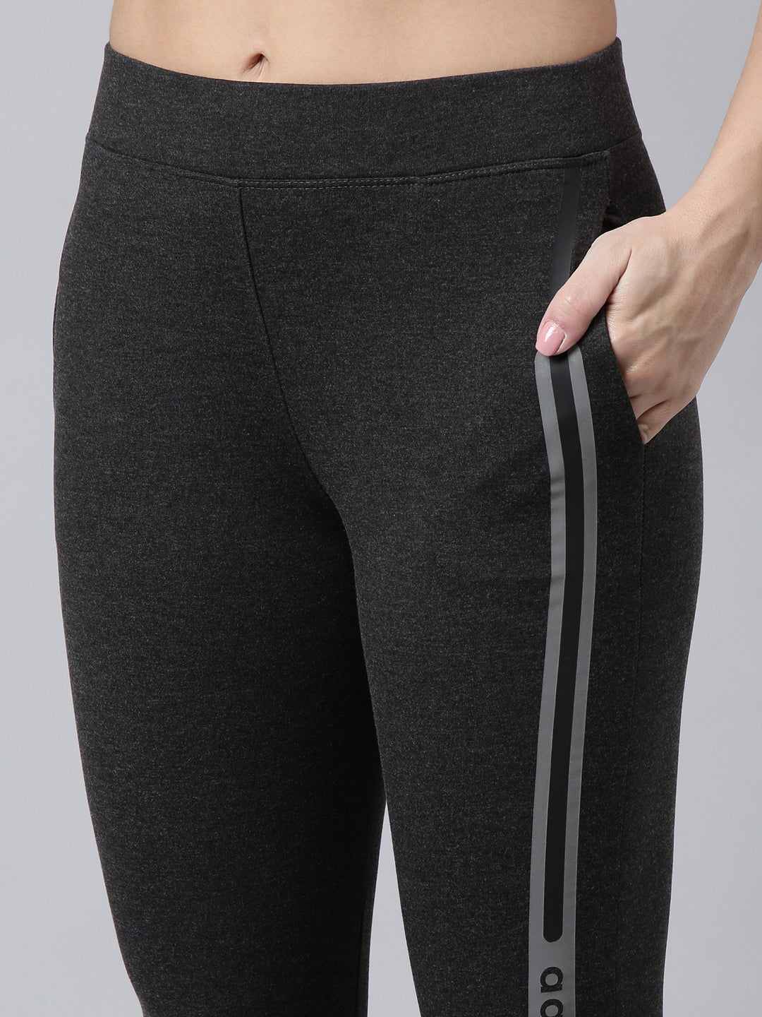 Women Solid Slim Fit Grey Track Pant