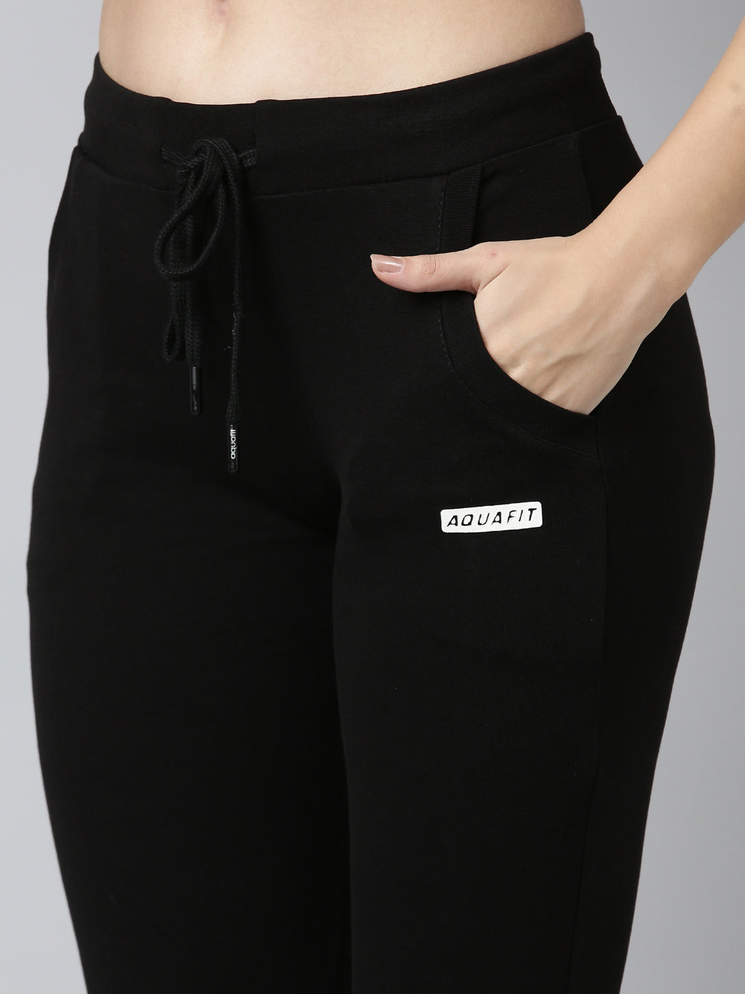 Women Solid Slim Fit Black Track Pant