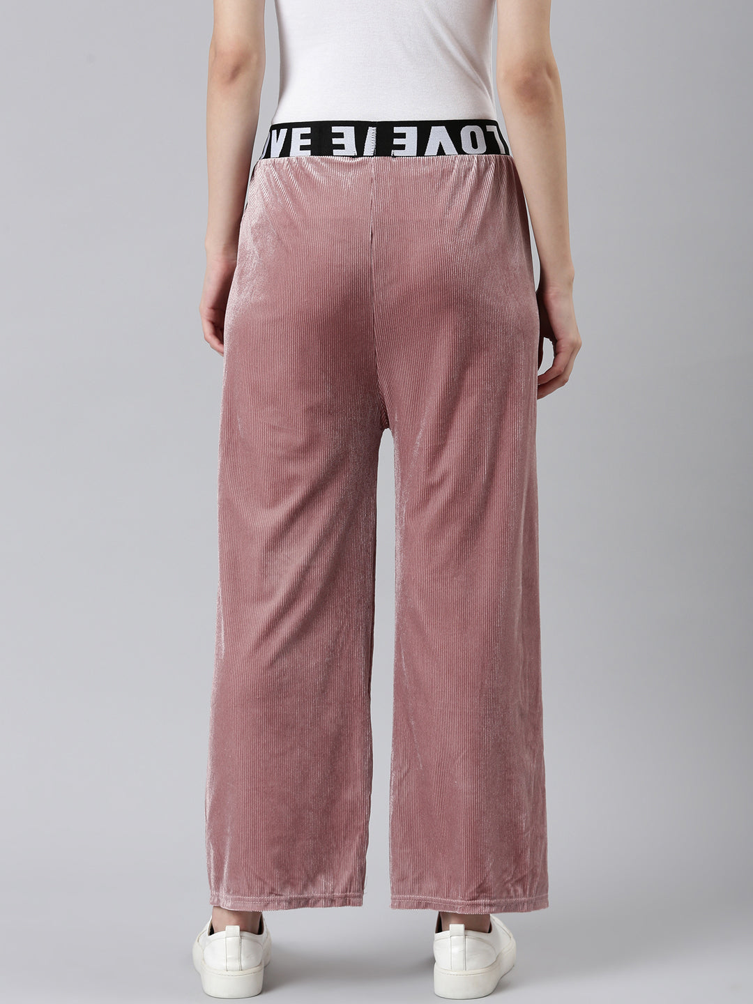 Women Pink Solid Track Pant
