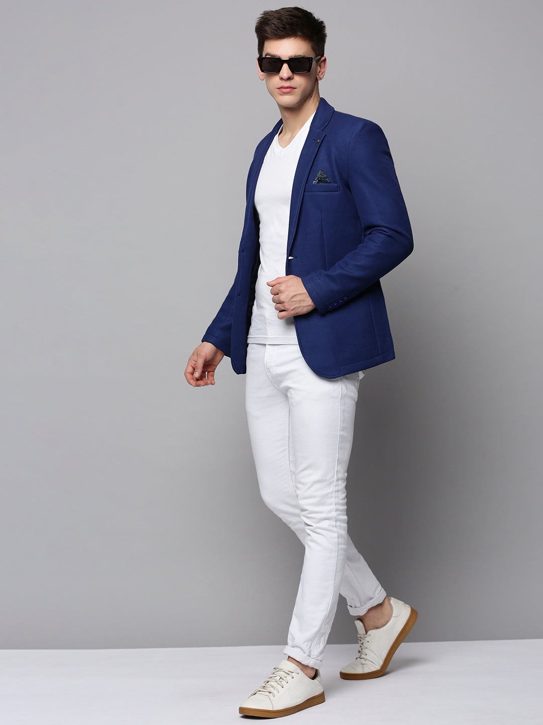 Men Blue Solid Blazer