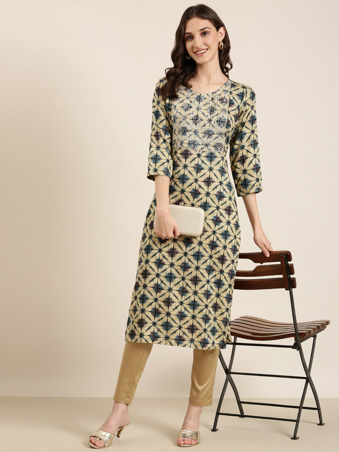 Women Beige Geometrical Straight Kurta