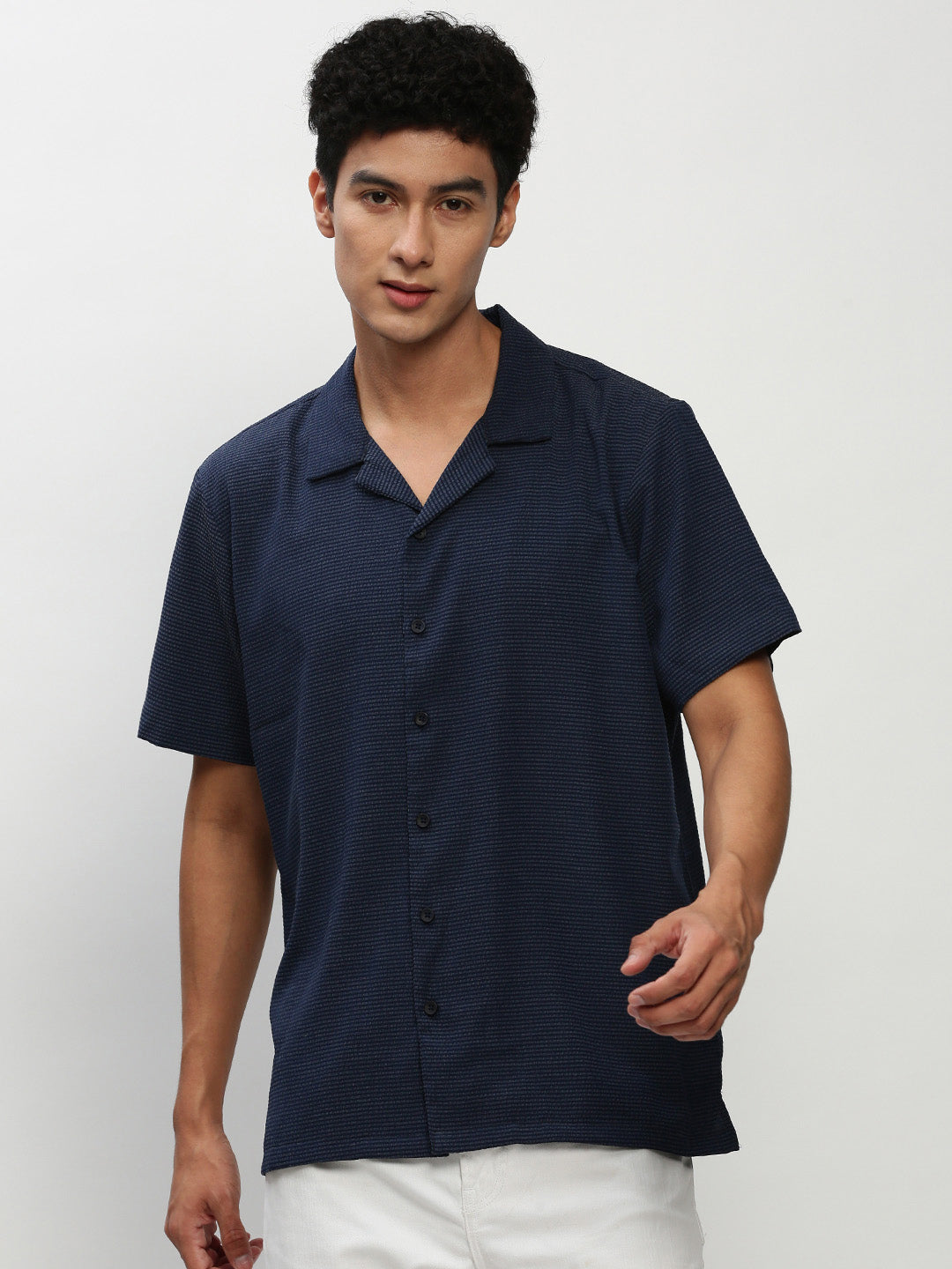 Men Navy Solid Casual Casual Shirts