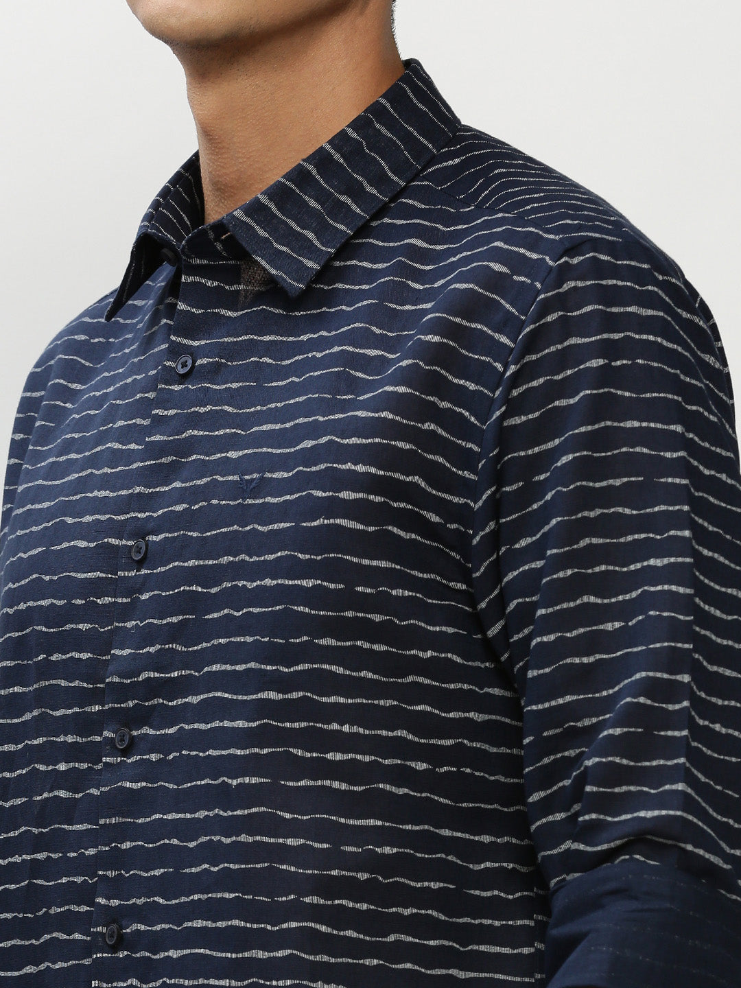 Men Navy Striped Casual Casual Shirts