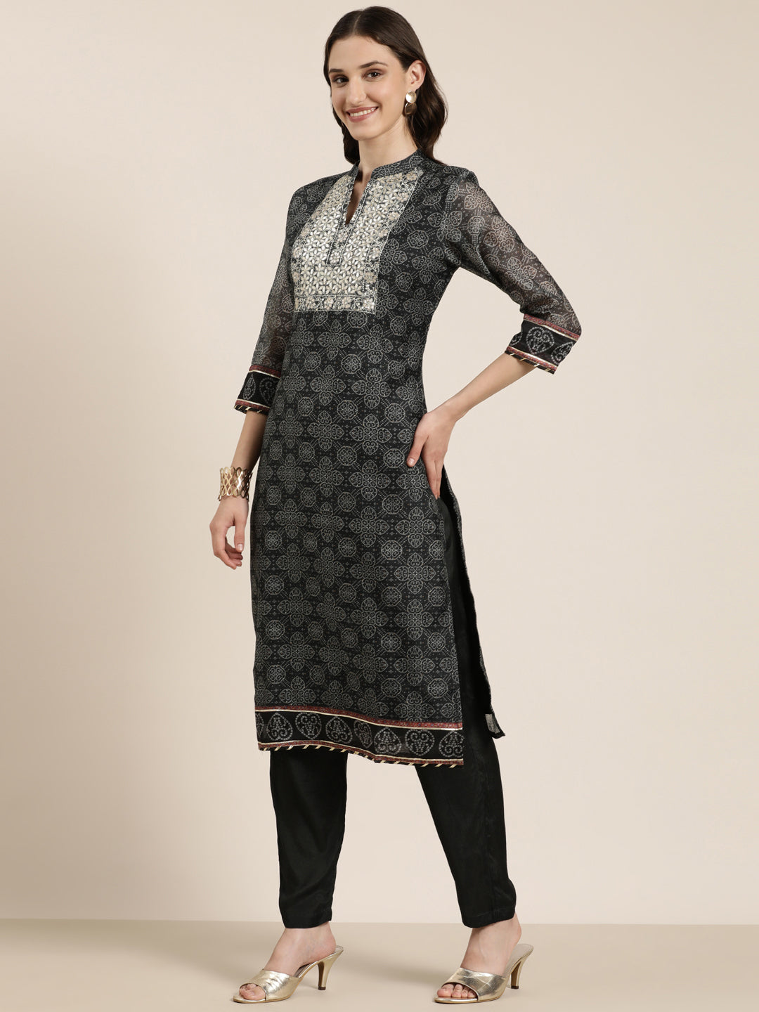 Women Green Printed Kurta Set