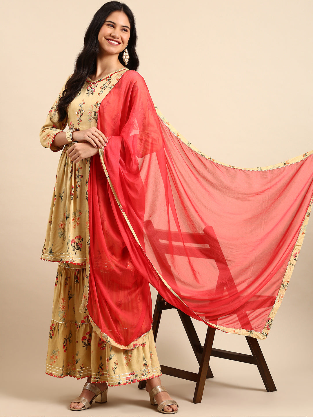 Women's Beige Printed Kurta Set