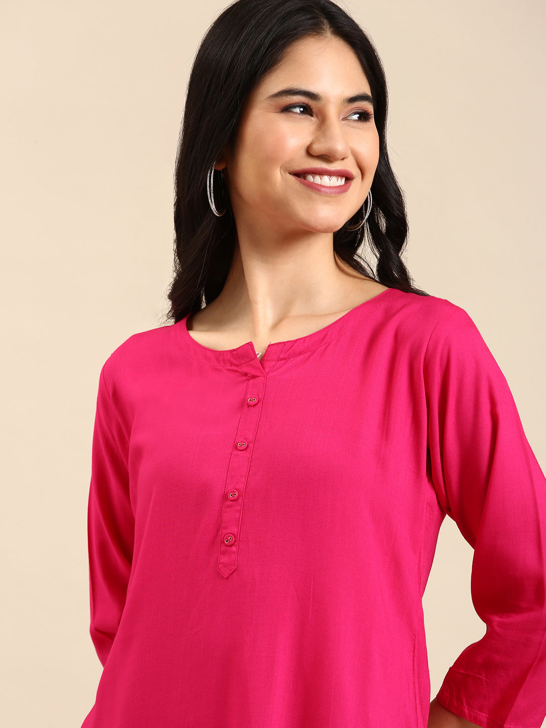 Women's Pink Embellished Straight Kurta