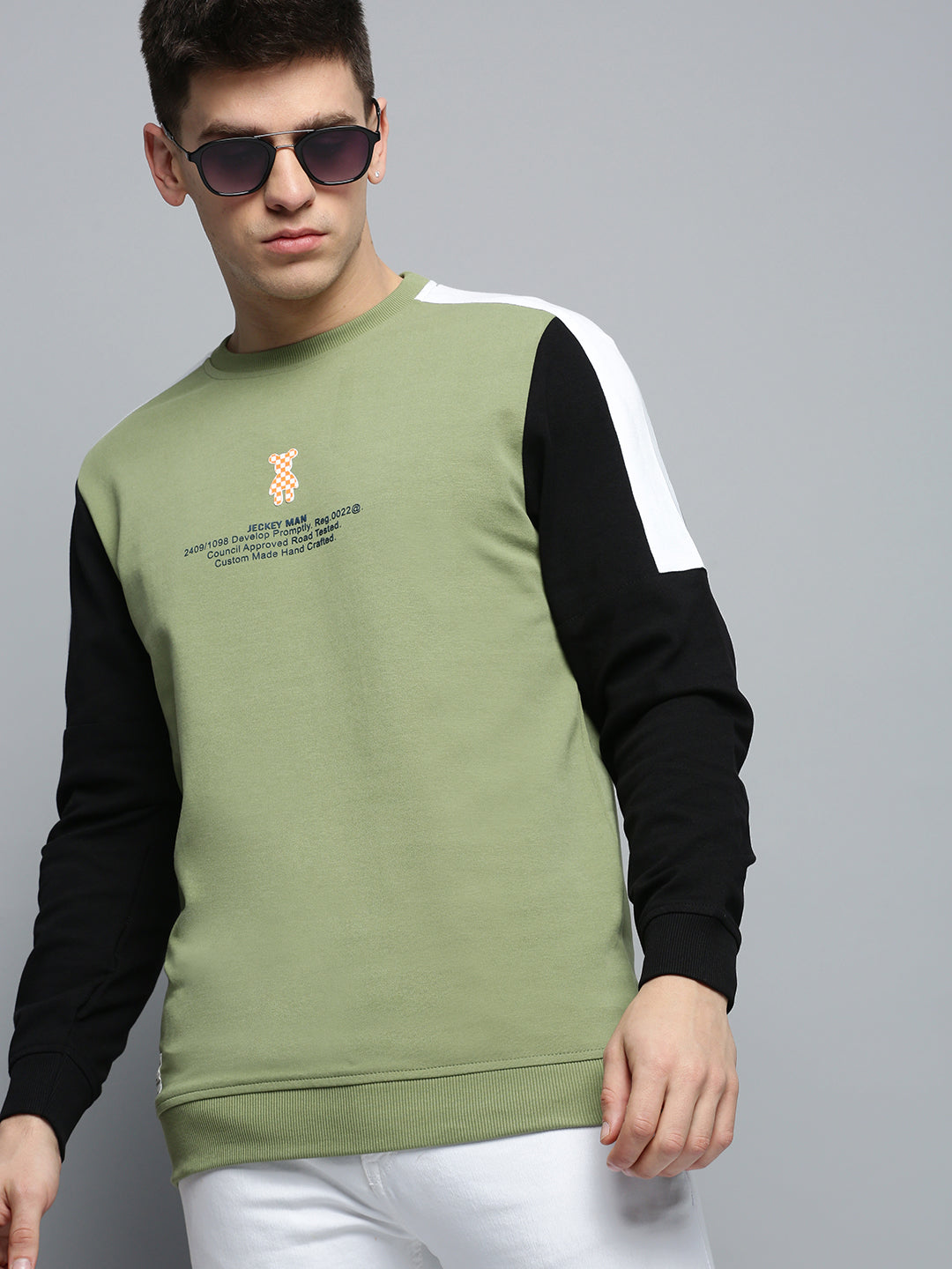 Men Green Colourblock Casual Sweatshirt