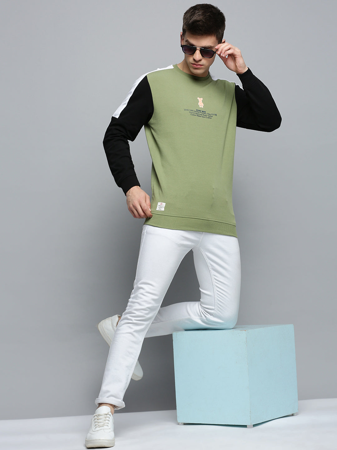 Men Green Colourblock Casual Sweatshirt