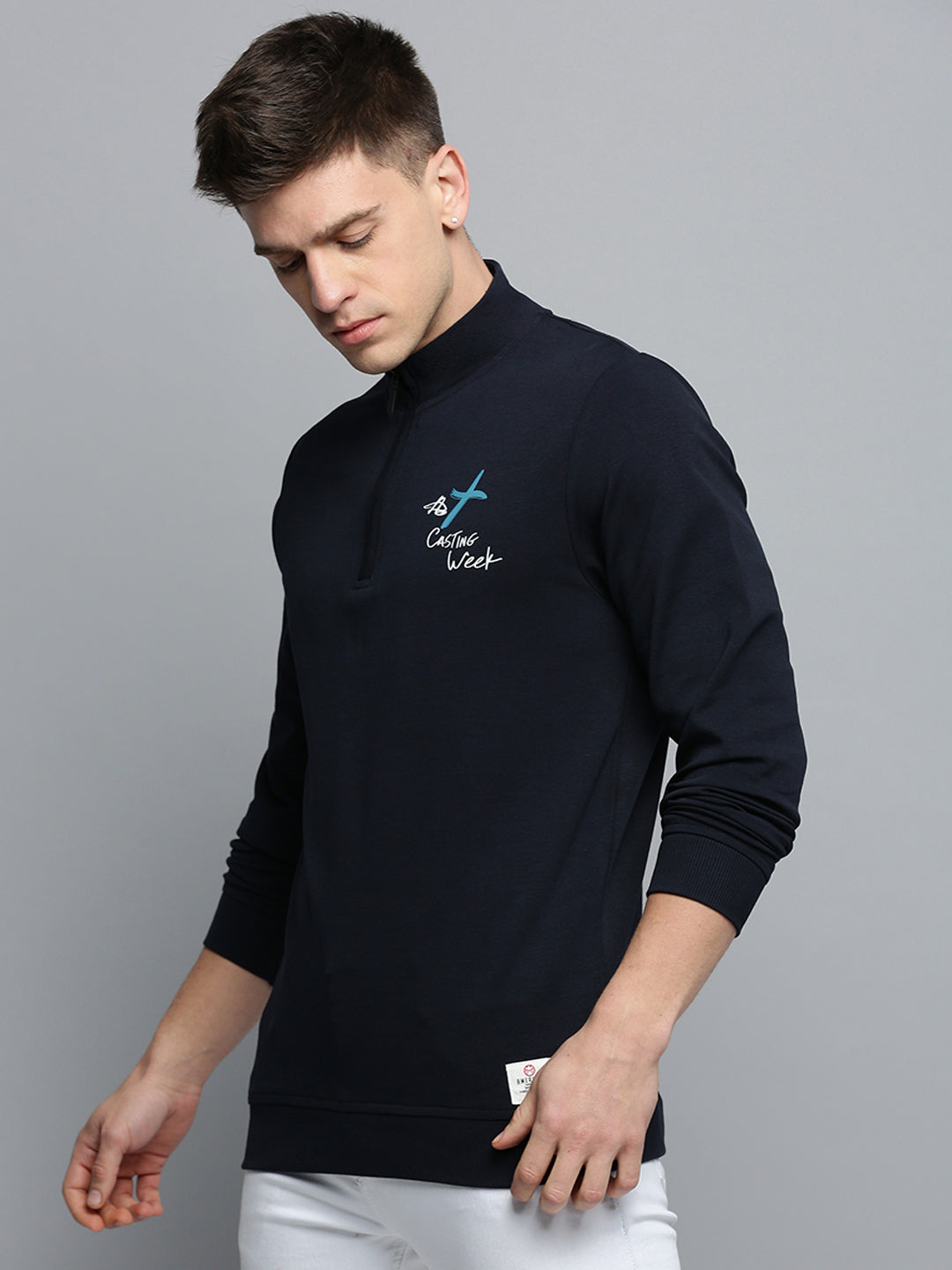 Men Navy Solid Casual Sweatshirt