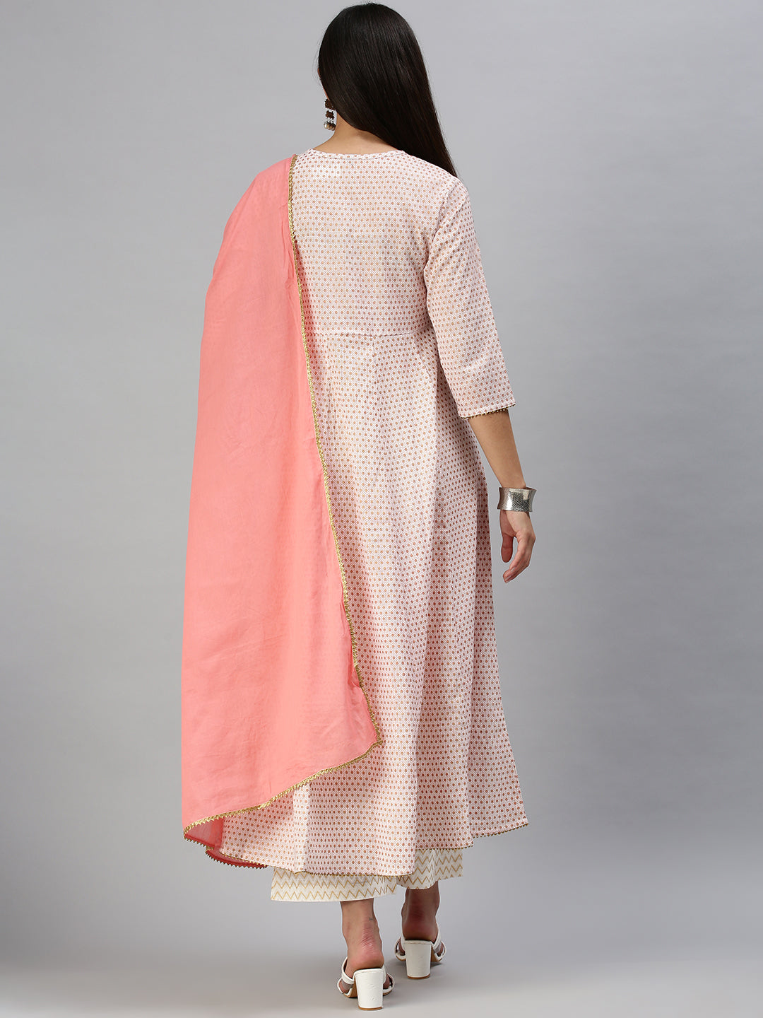 Women's White & Pink Printed Kurta Sets