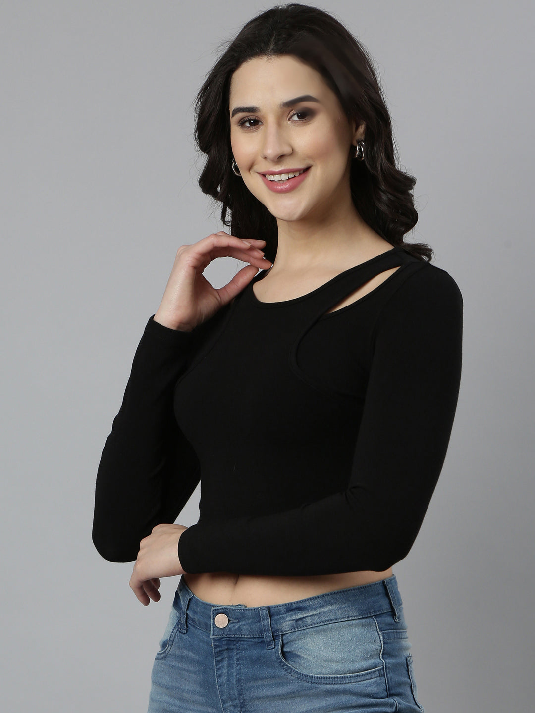 Women Solid Black Crop Top