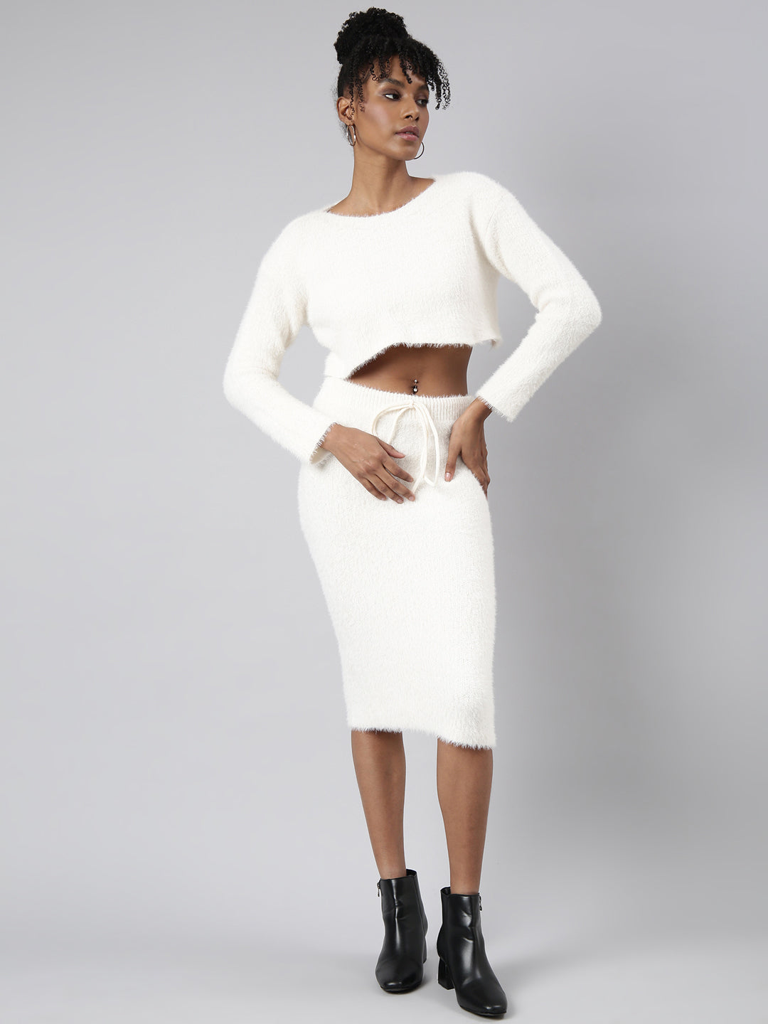 Women Cream Solid Top & Skirt Set