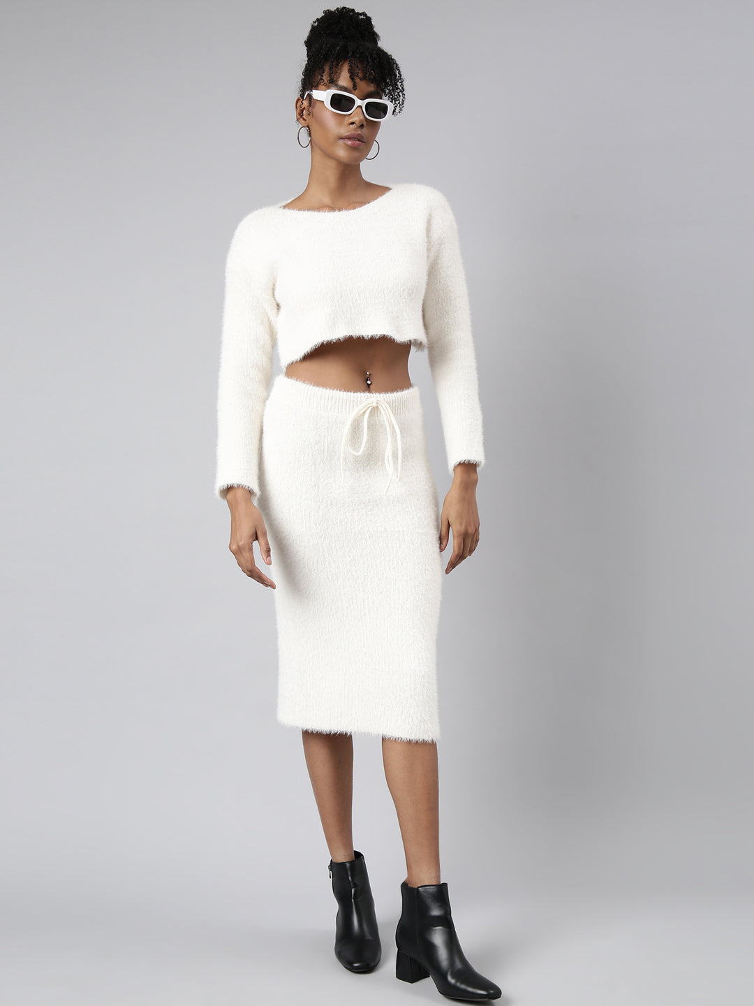 Women Cream Solid Top & Skirt Set