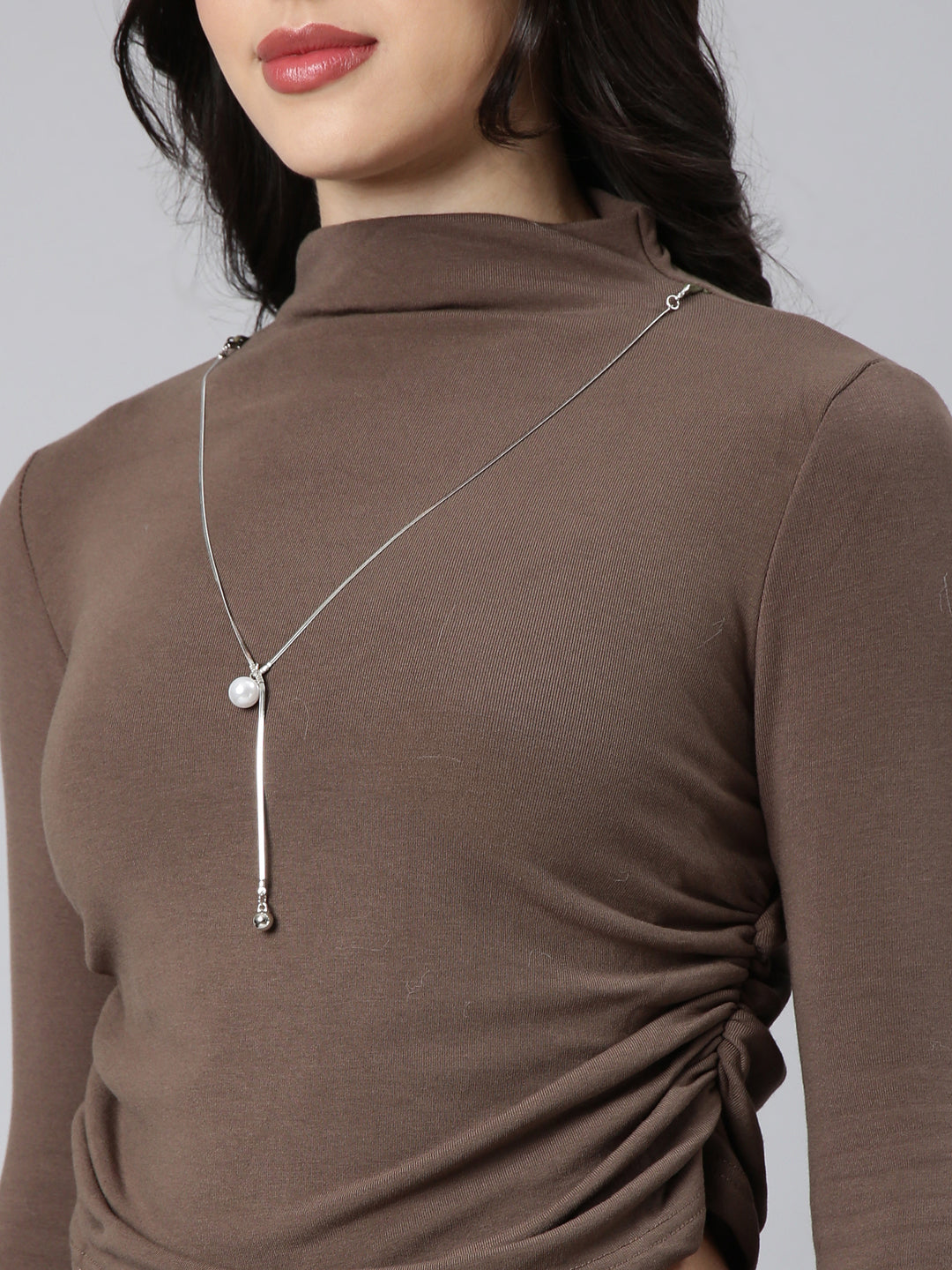 Women Solid Olive Fitted Top Comes with Neck Chain