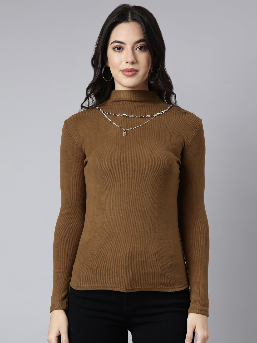 Women Solid Olive Top Comes With Chain