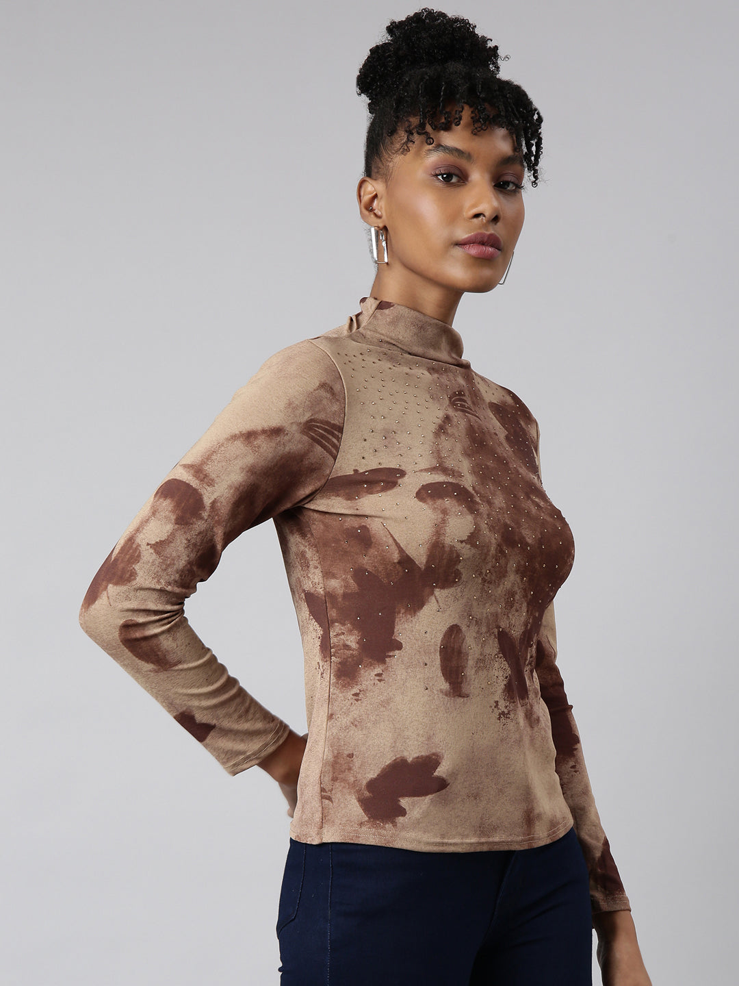 Women Brown Abstract Fitted Top