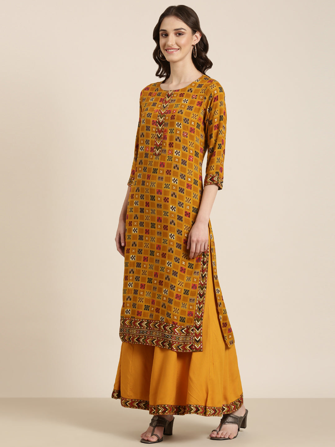 Women Mustard Geometrical Kurta Set