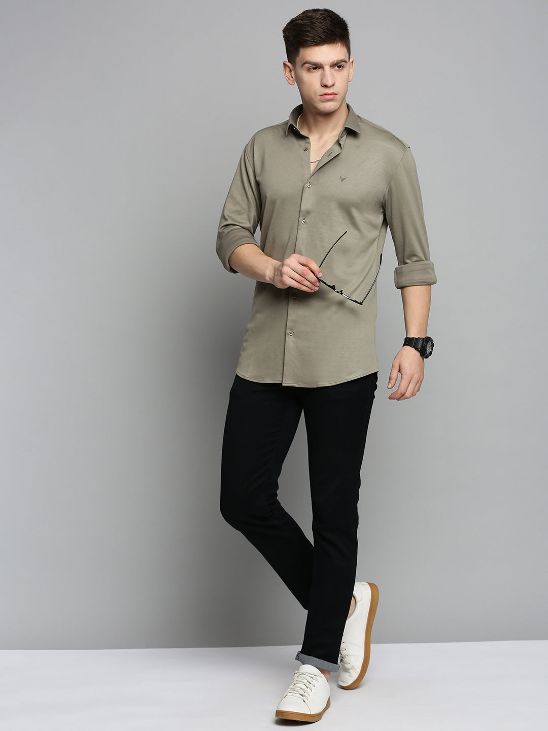 Men Green Solid Casual Shirt