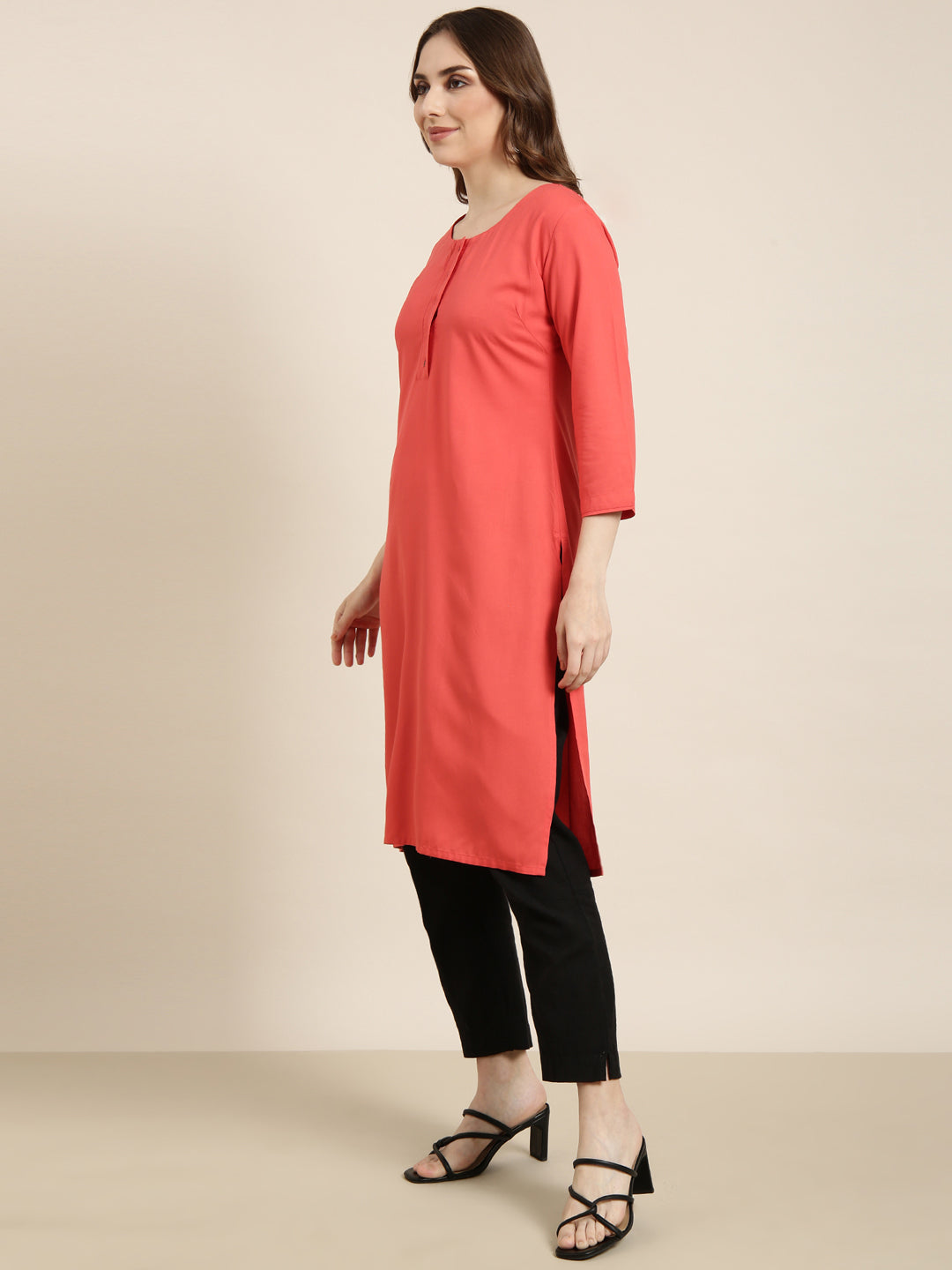 Women Straight Red Solid Kurta