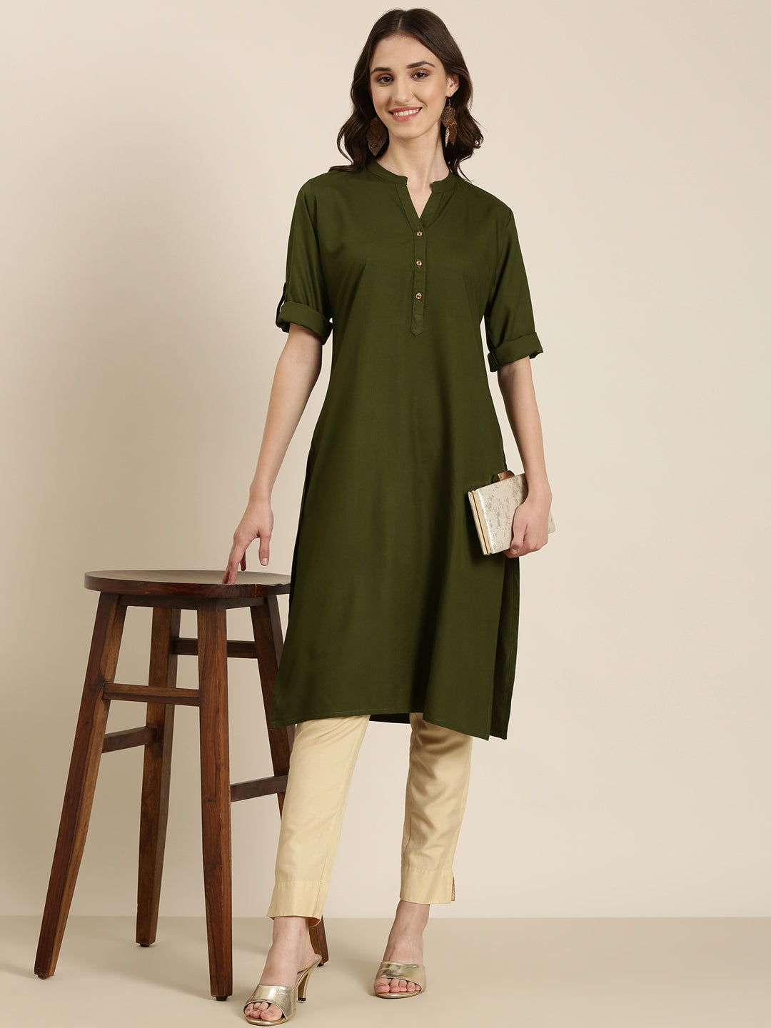 Women Olive Solid Straight Kurta