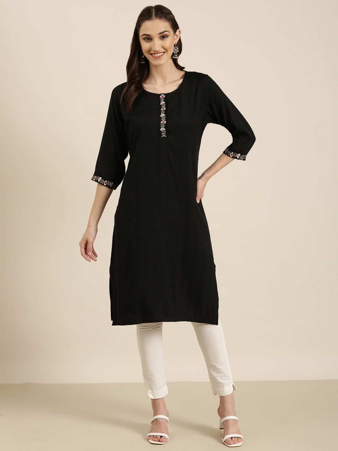 Women Black Solid Straight Kurta