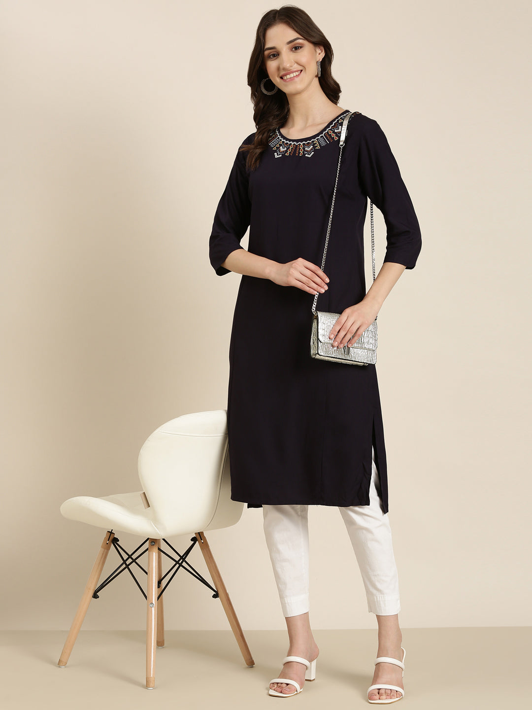 Women Navy Blue Solid Straight Kurta