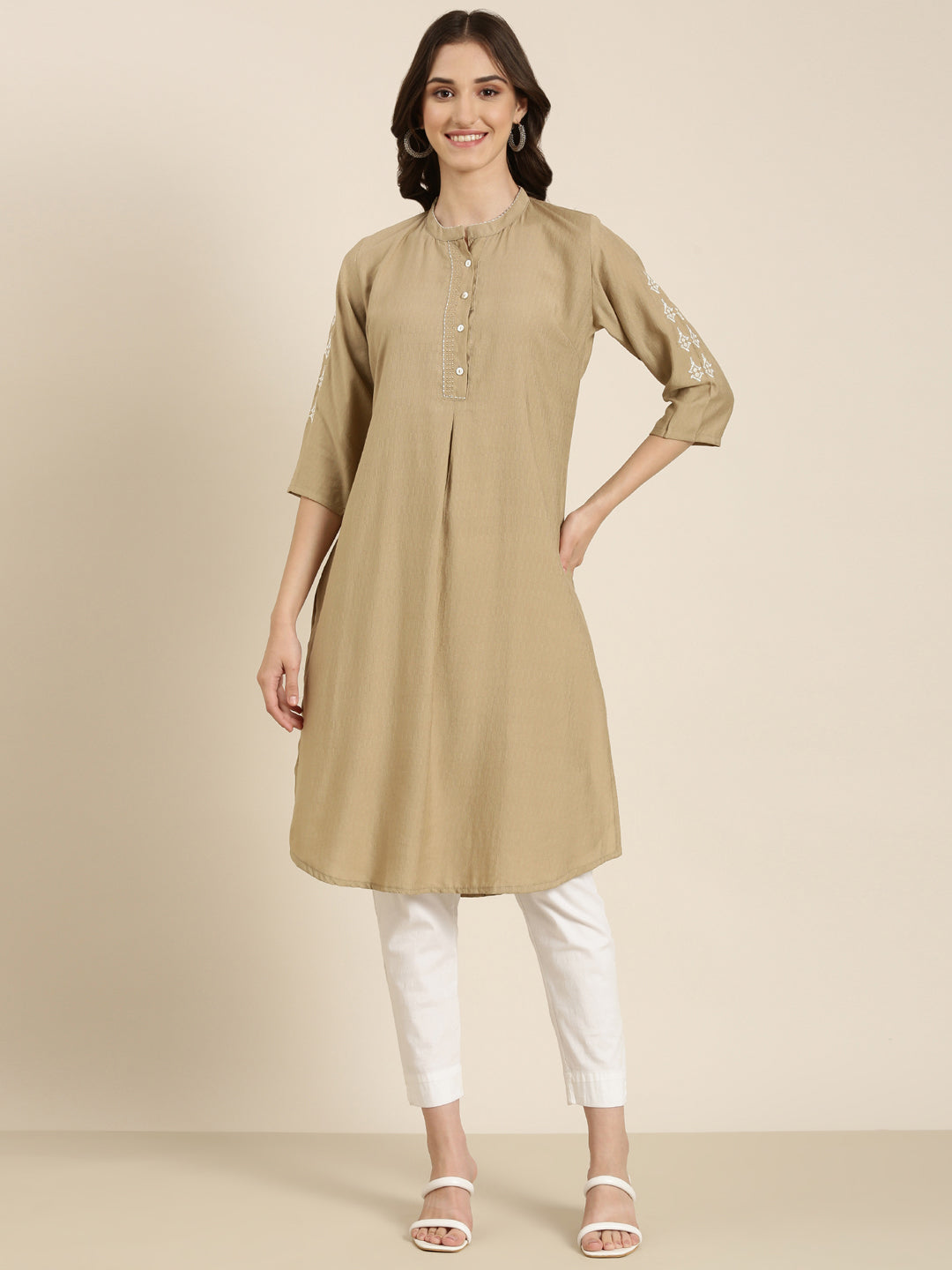 Women Beige Solid Straight Kurta