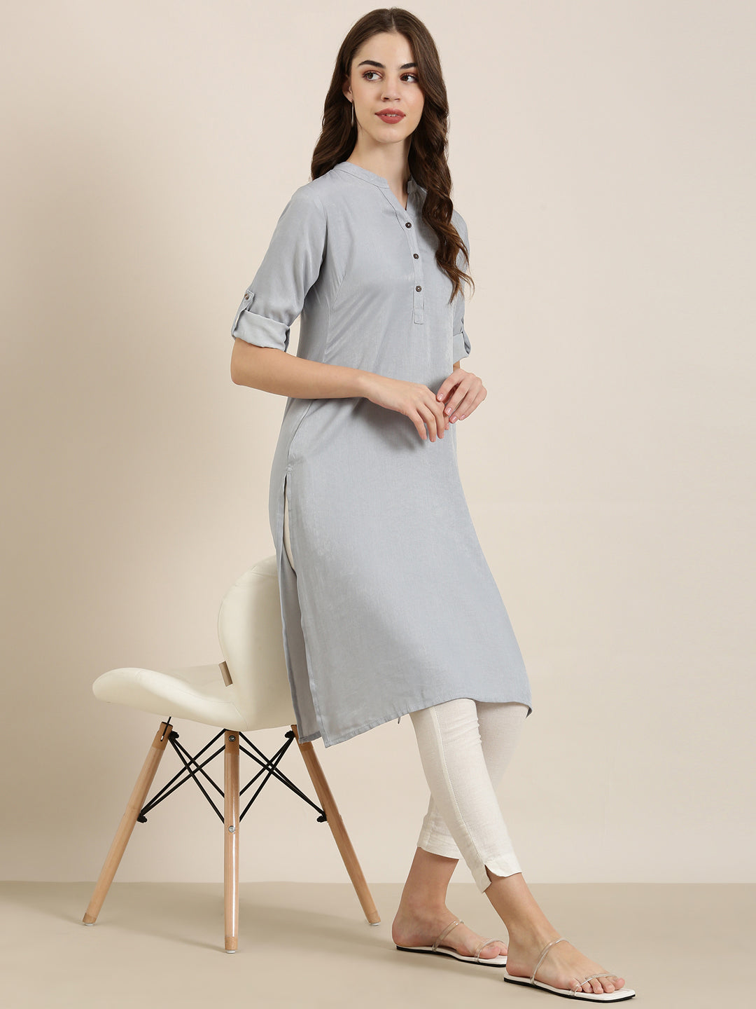 Women Grey Solid Straight Kurta