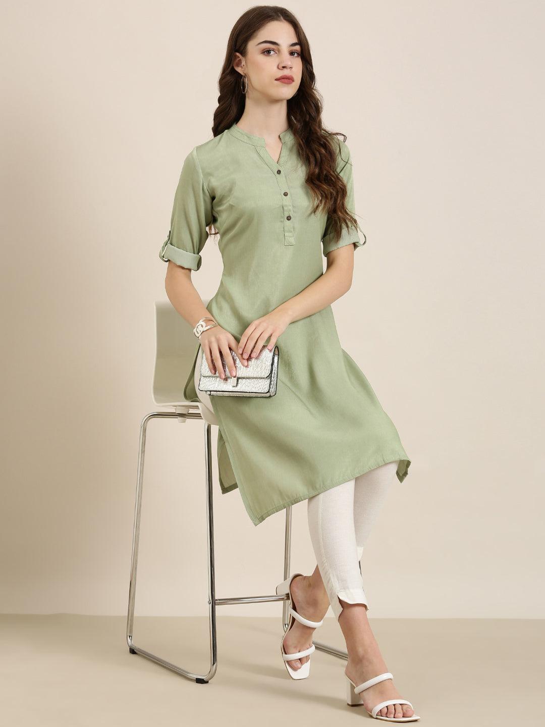 Women Olive Solid Straight Kurta