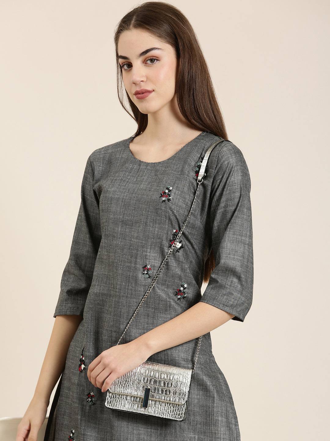 Women Grey Solid Straight Kurta