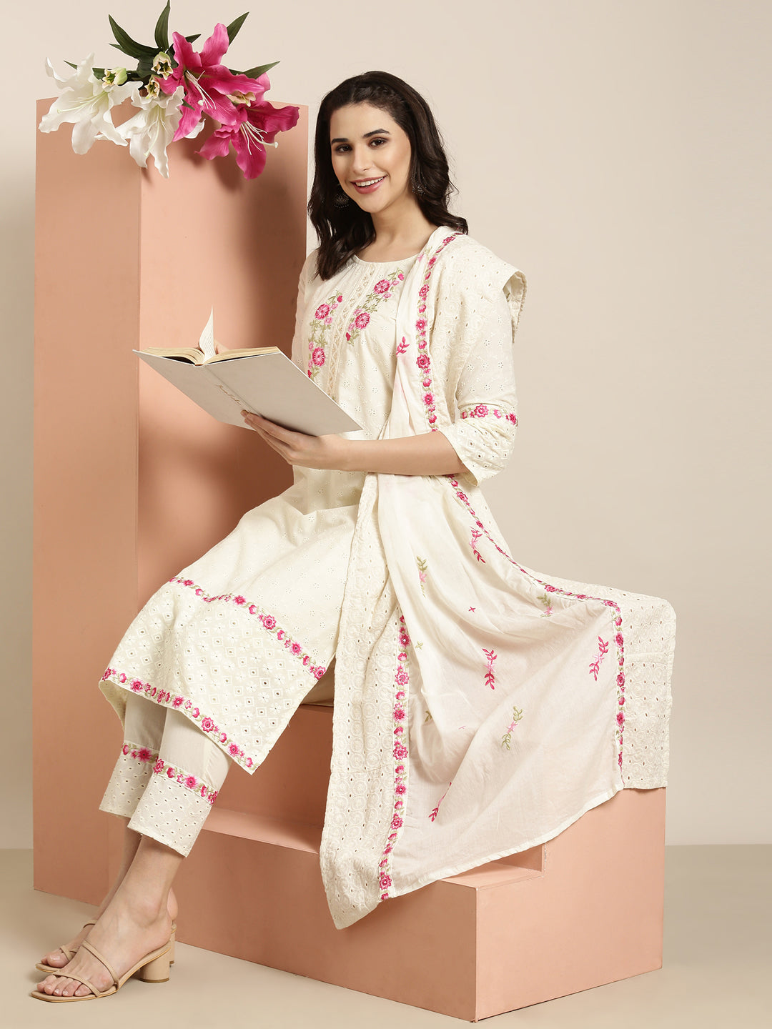 Women Straight Cream Floral Kurta and Trousers Set Comes With Dupatta