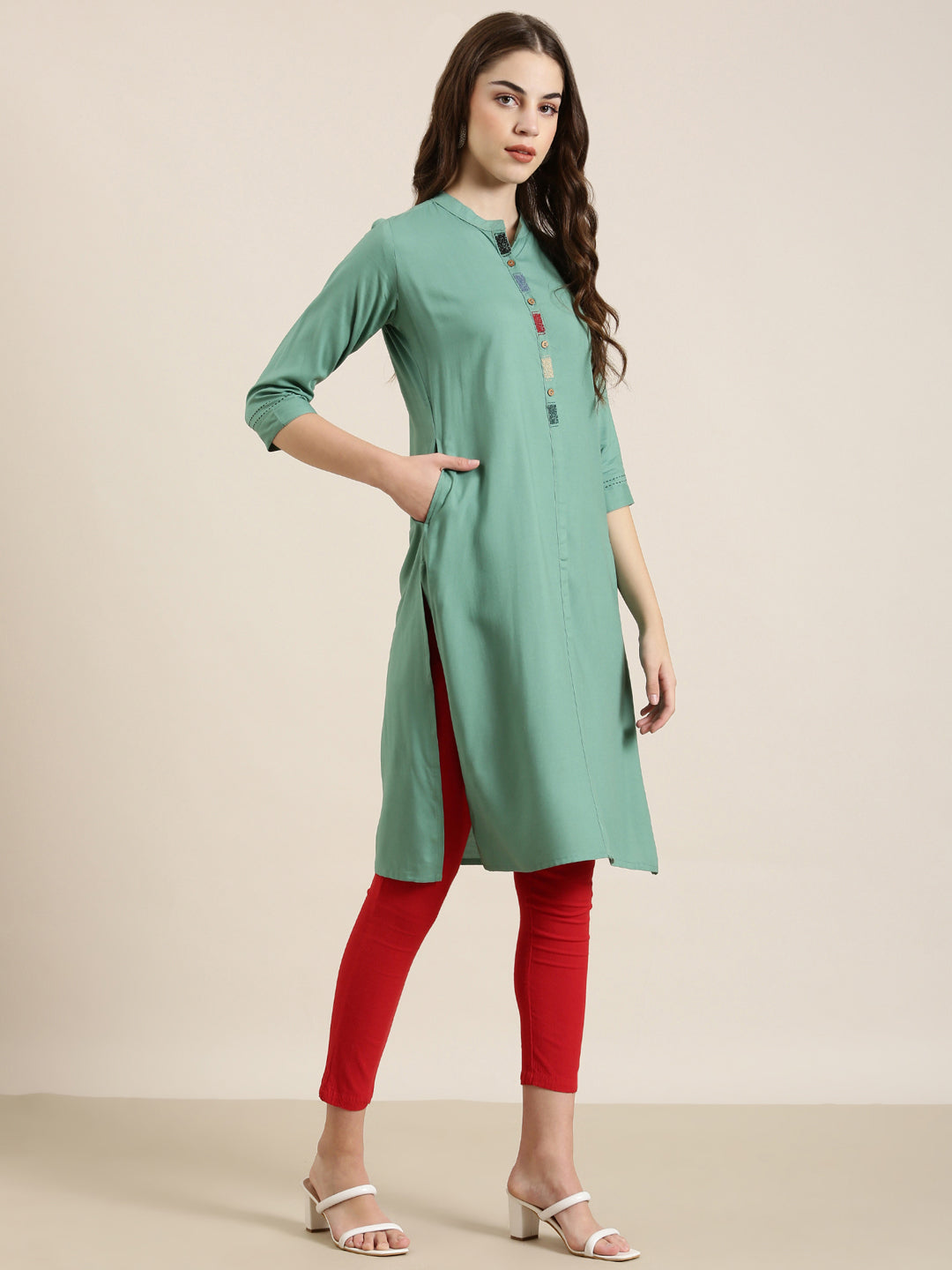 Women Sea Green Solid Straight Kurta