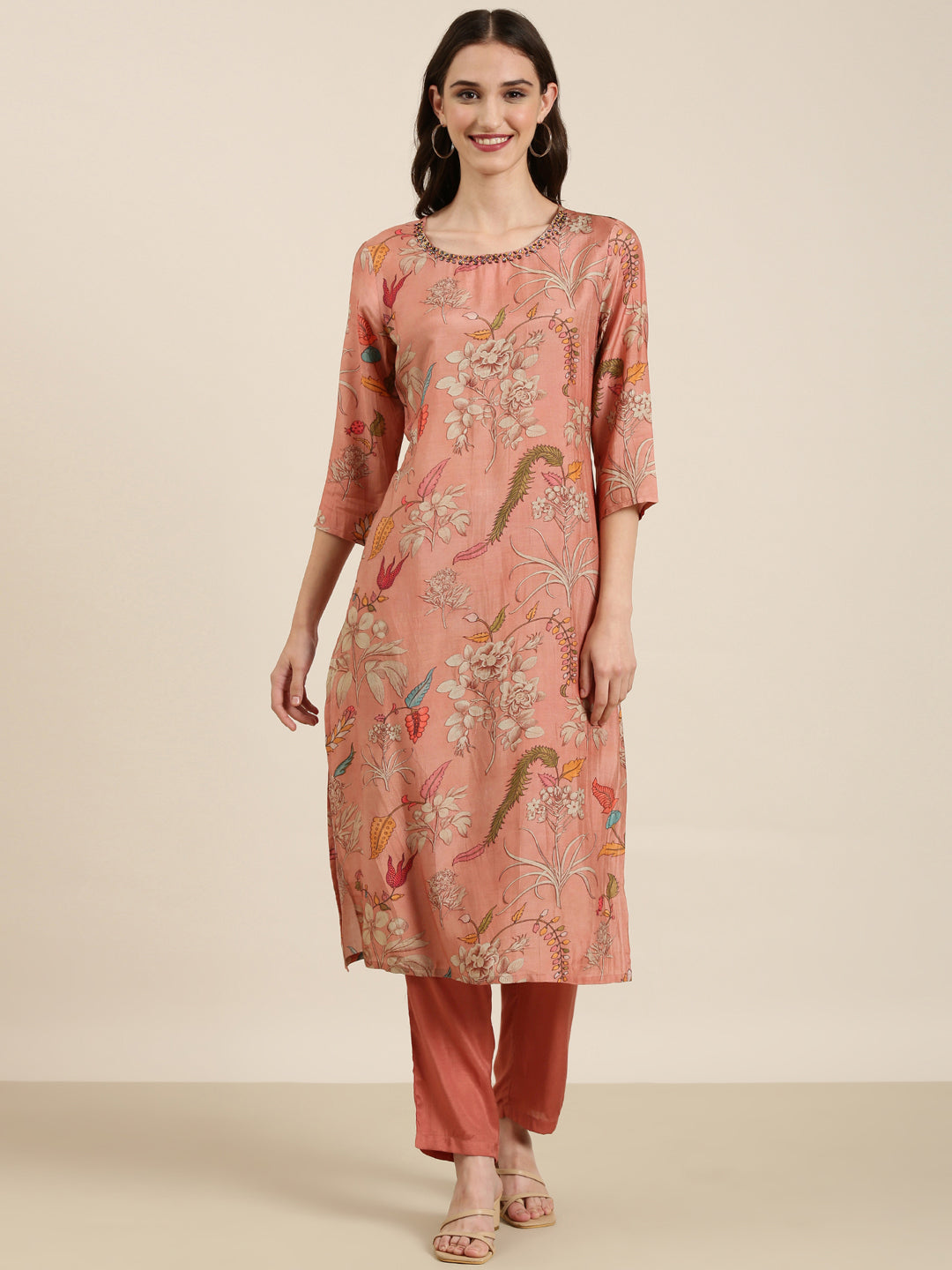 Women Mauve Floral Kurta Set