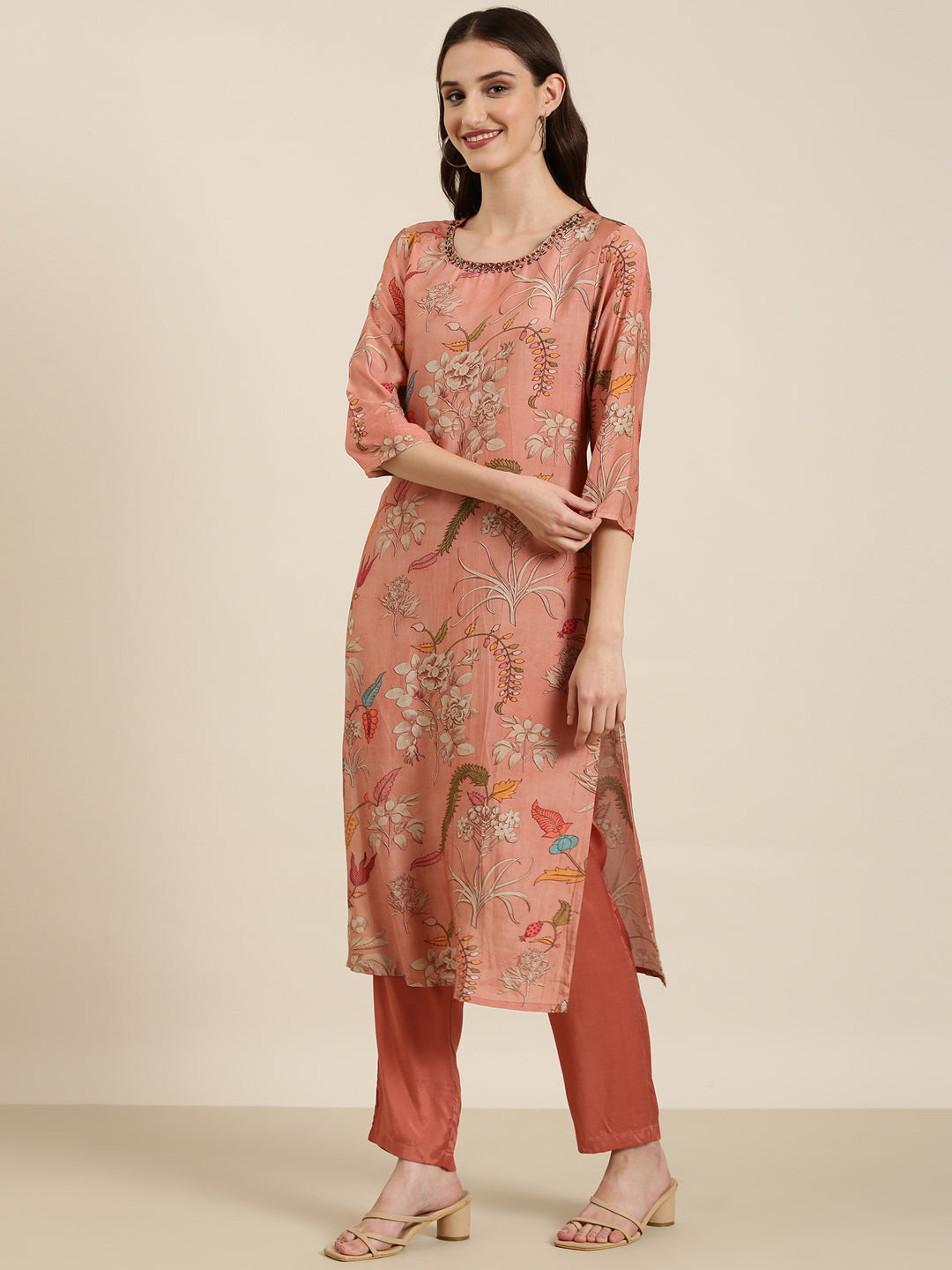 Women Mauve Floral Kurta Set