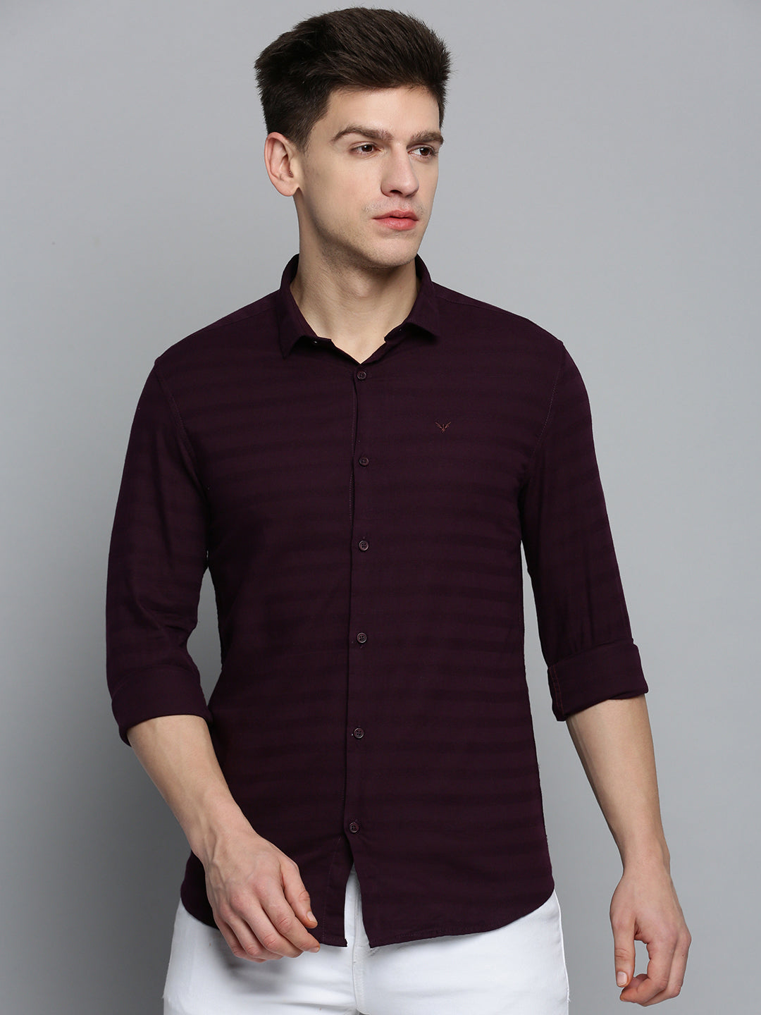 Men Purple Solid Casual Shirt