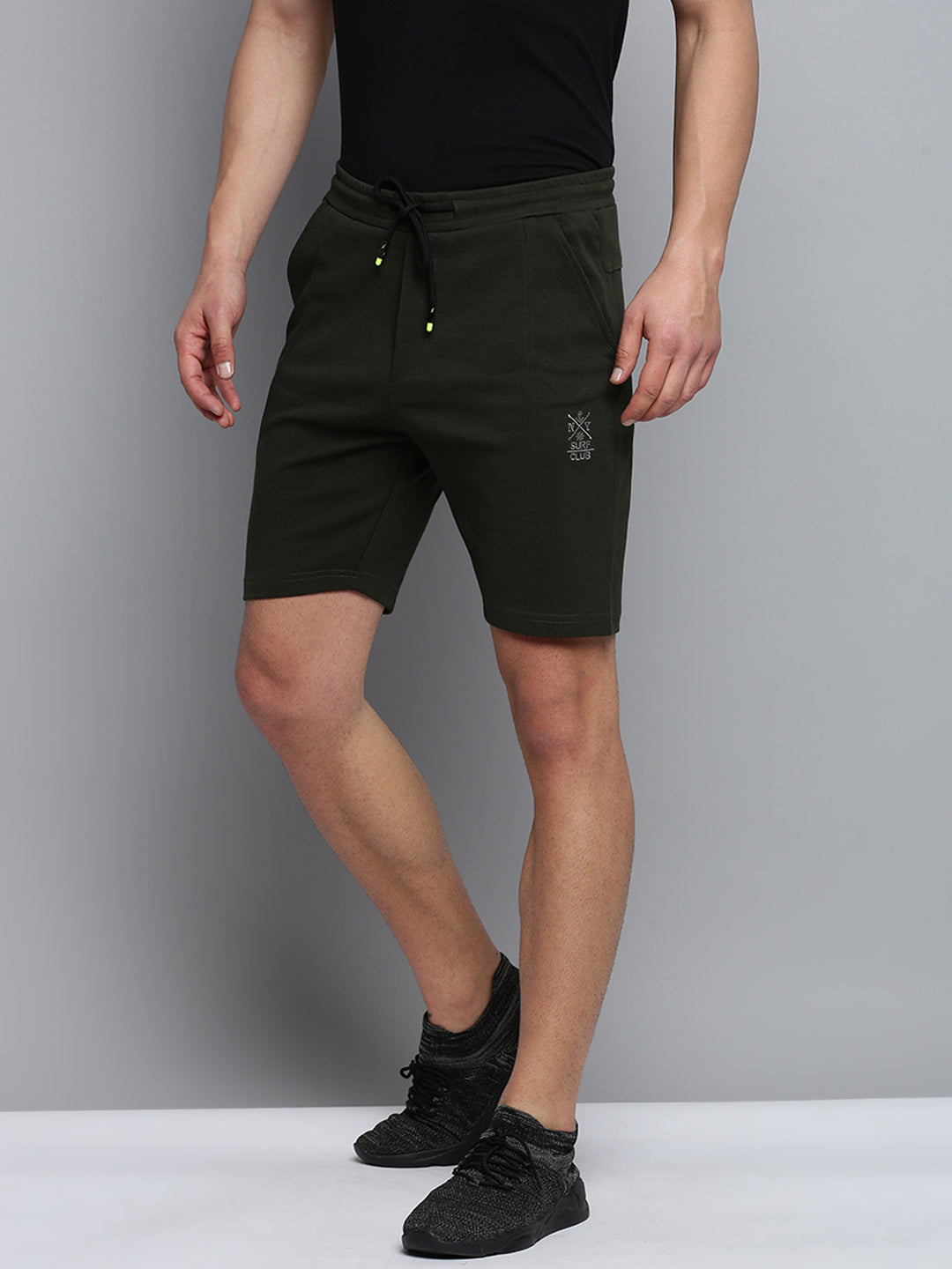 Men Green Solid Sports Shorts