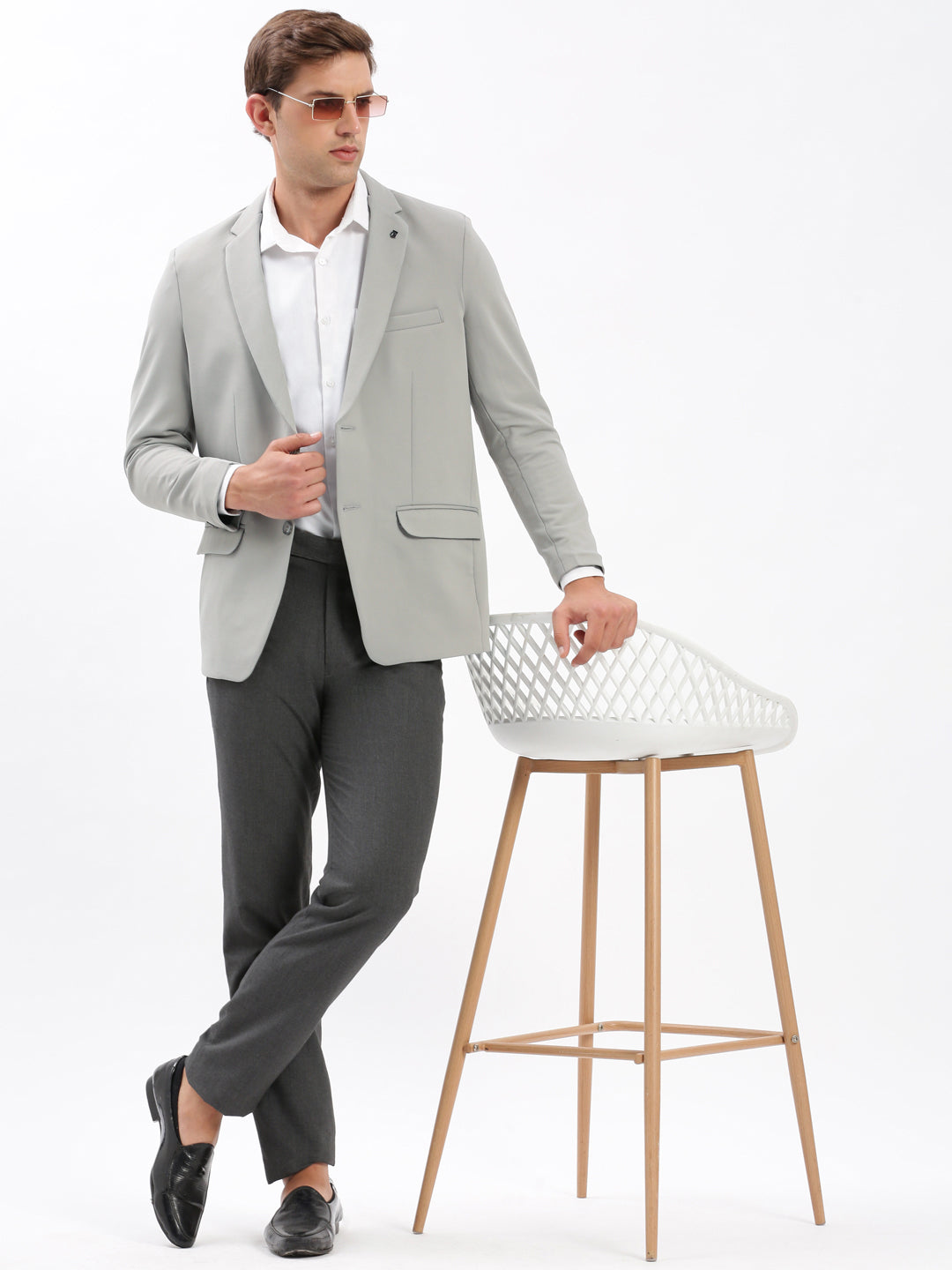 Men Notched Lapel Solid Grey Blazer