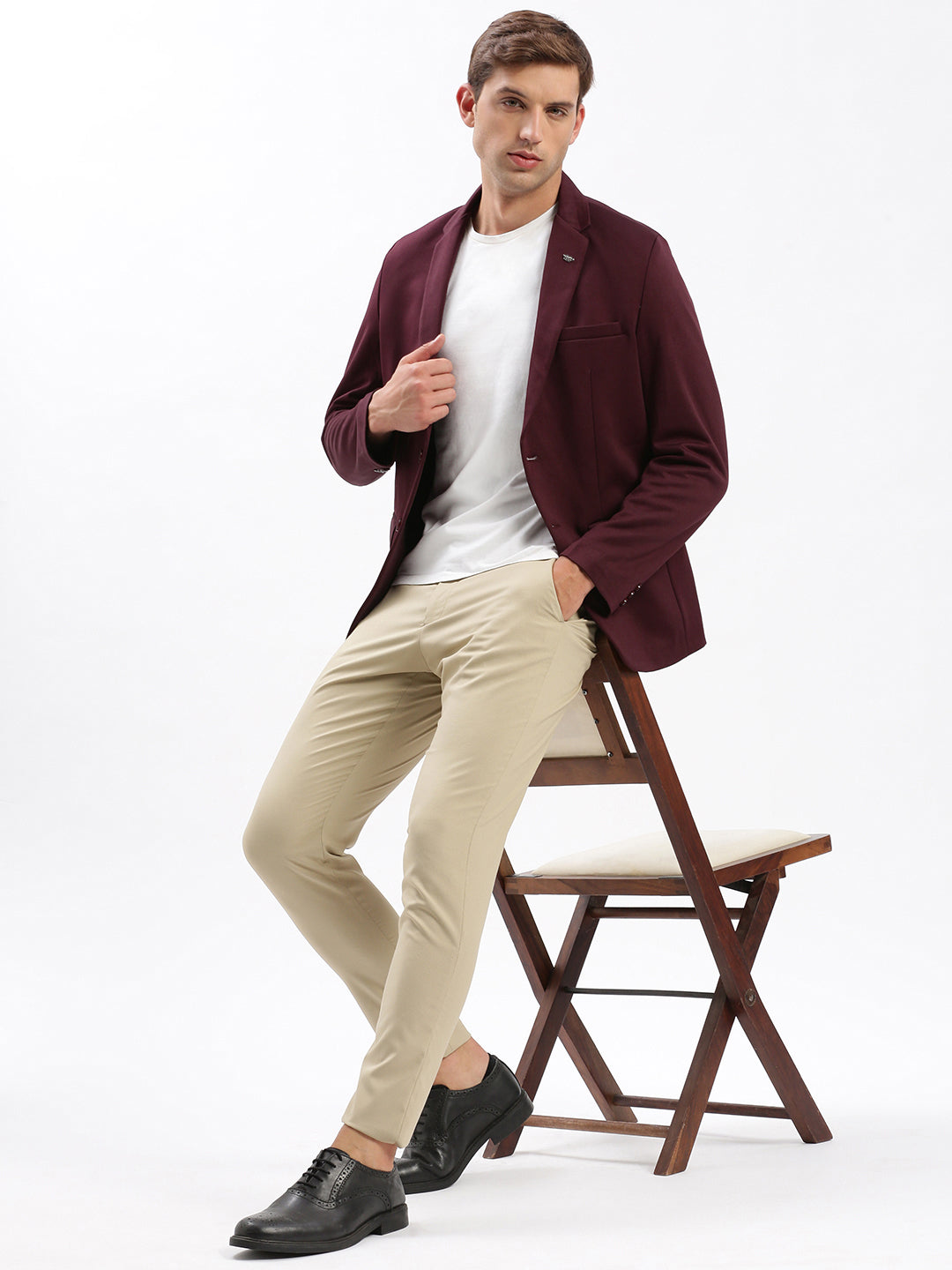 Men Notched Lapel Solid Maroon Blazer