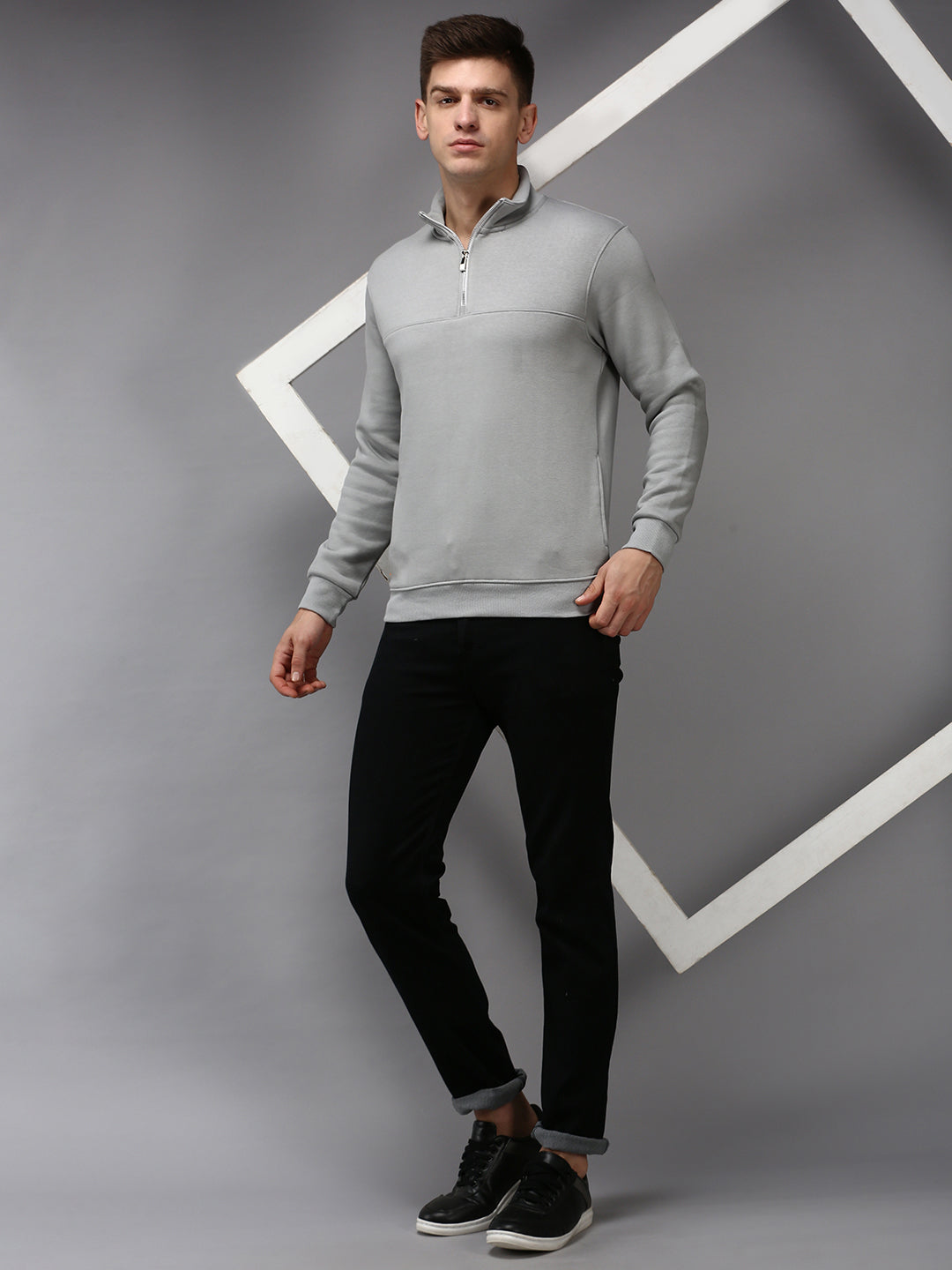 Men Grey Solid Sweatshirt