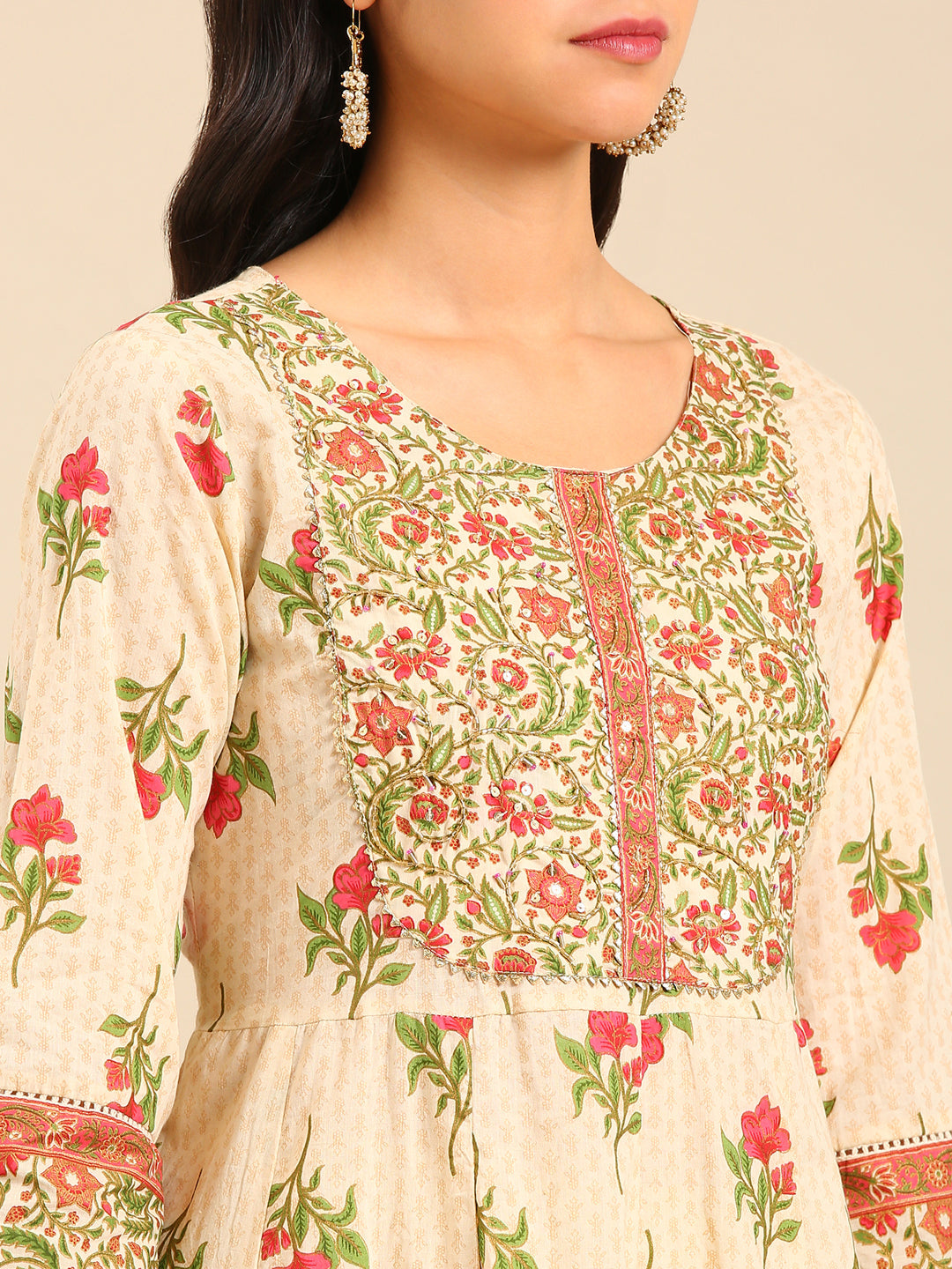 Women's Cream Printed Kurta Set