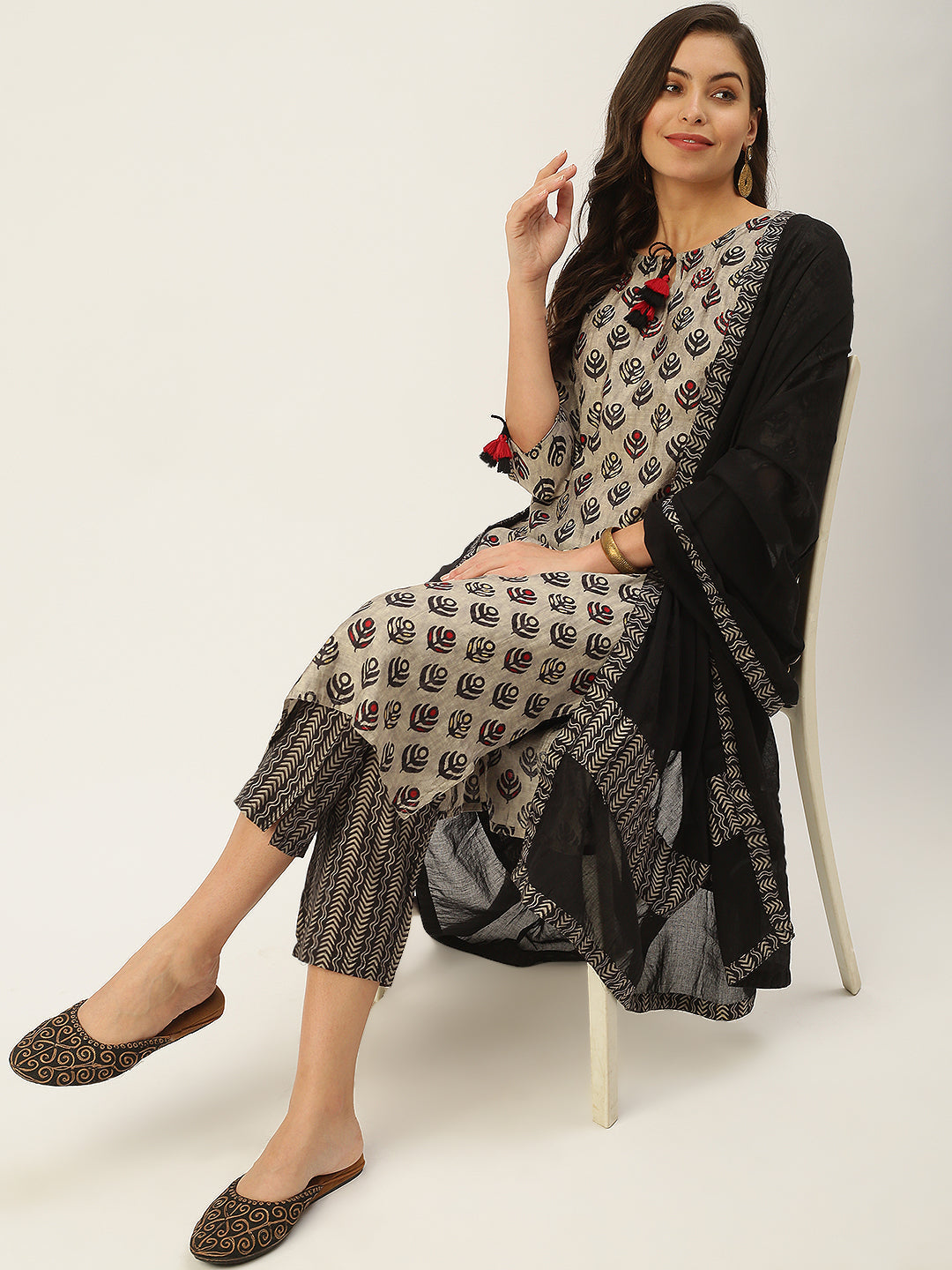 Women's Grey Printed Kurta Sets