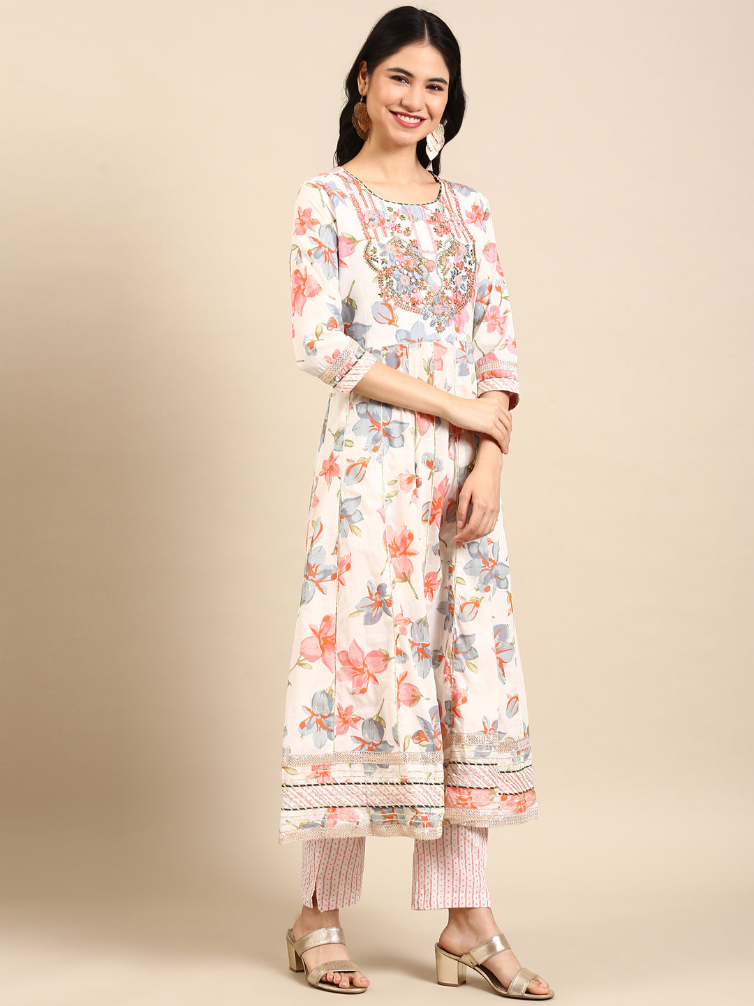 Women's White Floral Kurta Set