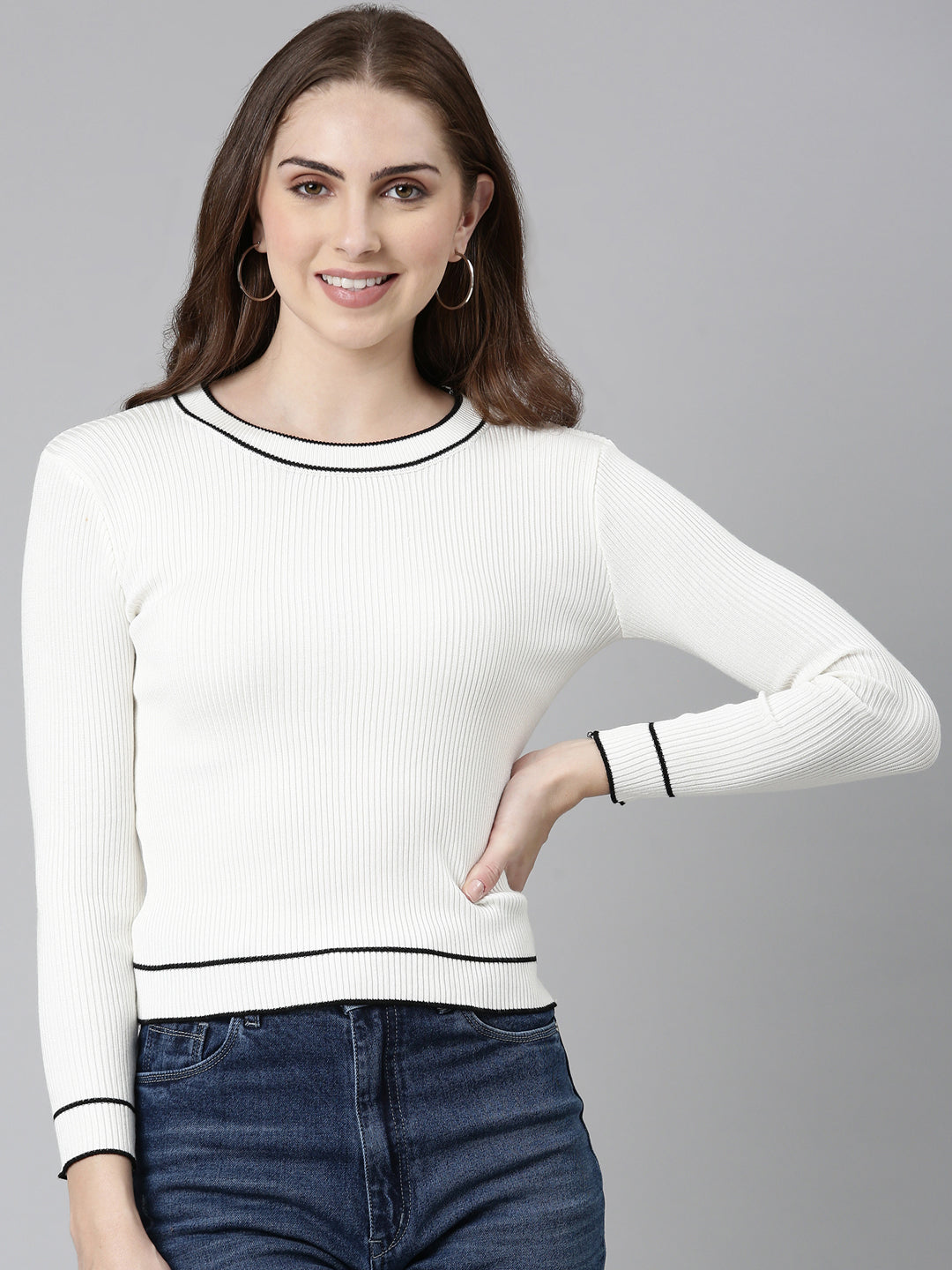 Round Neck Solid White Fitted Regular Top
