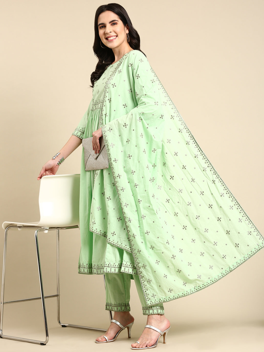 Women's Green Embroidered Kurta Set