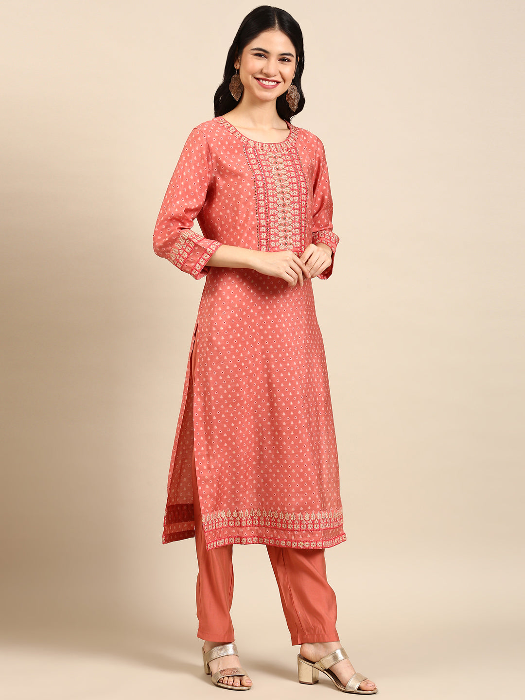 Women's Peach Paisley Kurta Set