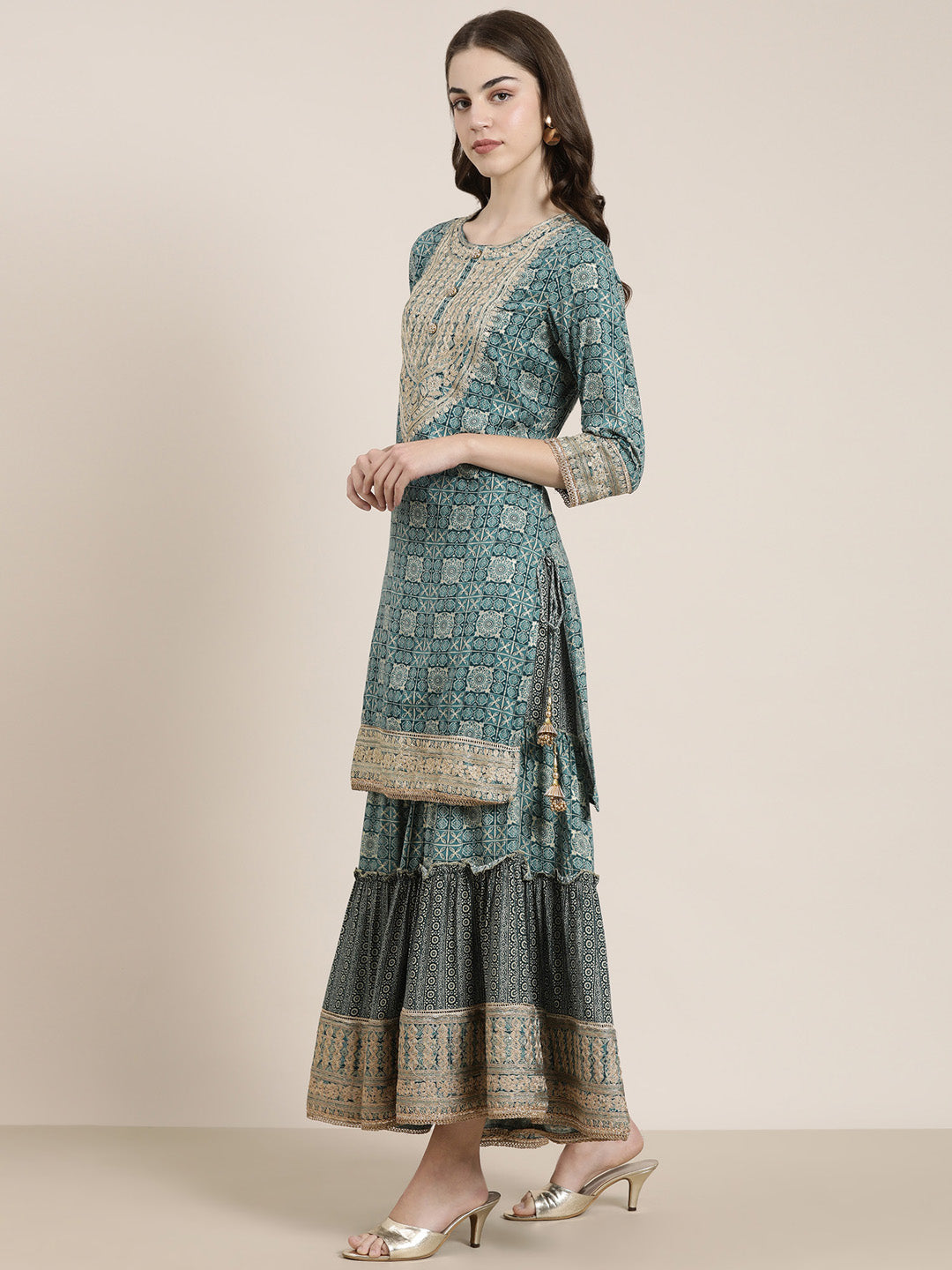 Women Teal Floral Kurta Set