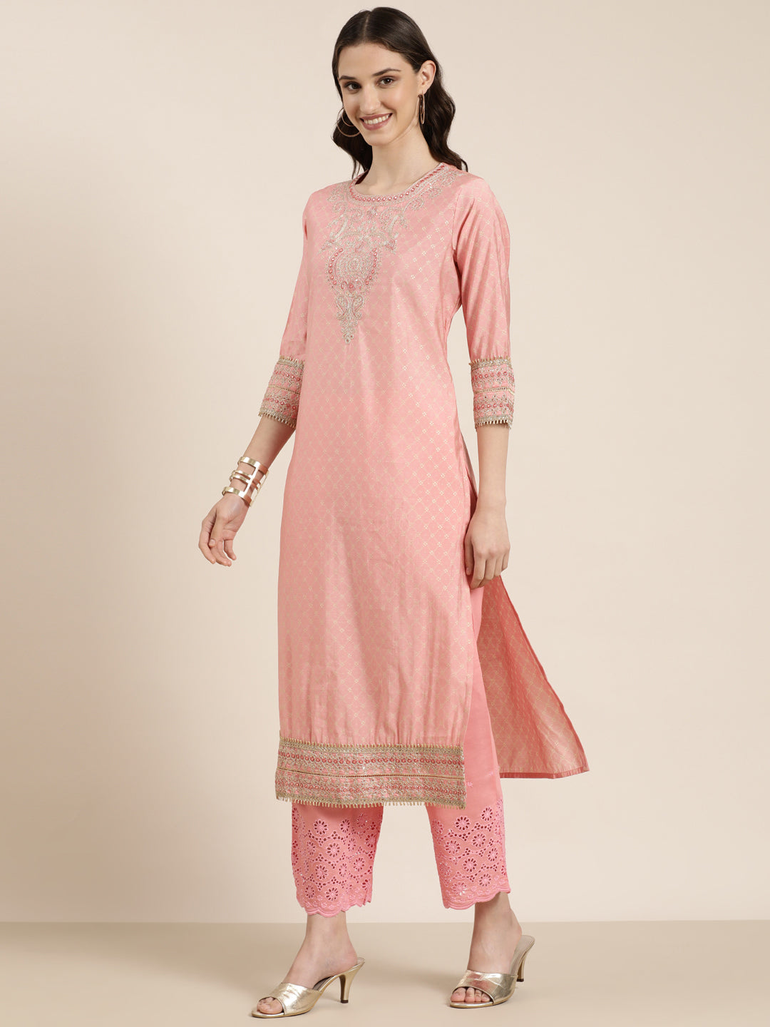 Women Pink Geometrical Kurta Set