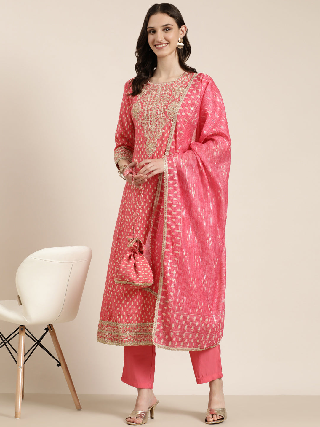 Women Peach Geometrical Kurta Set